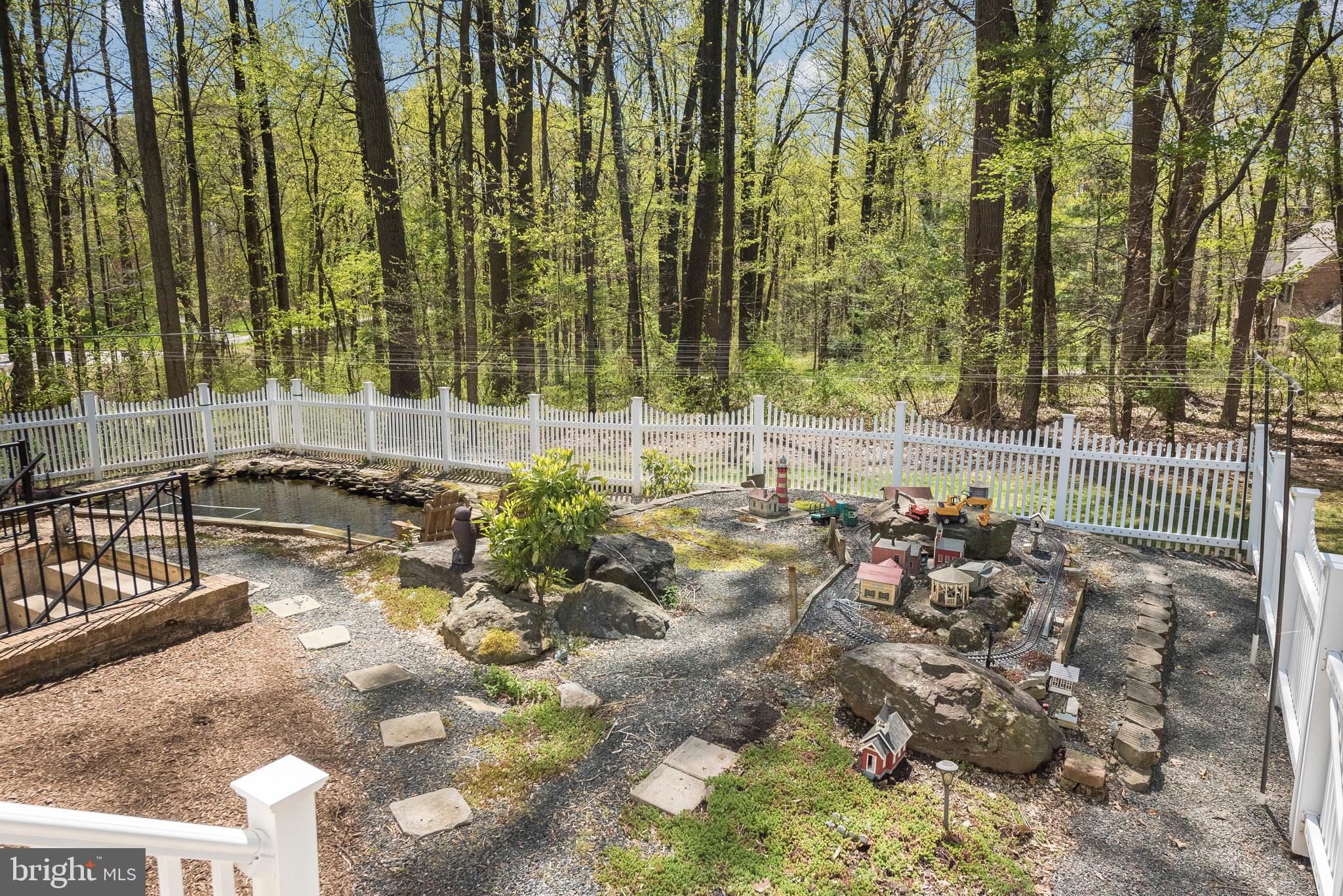 WOODMONT - Residential