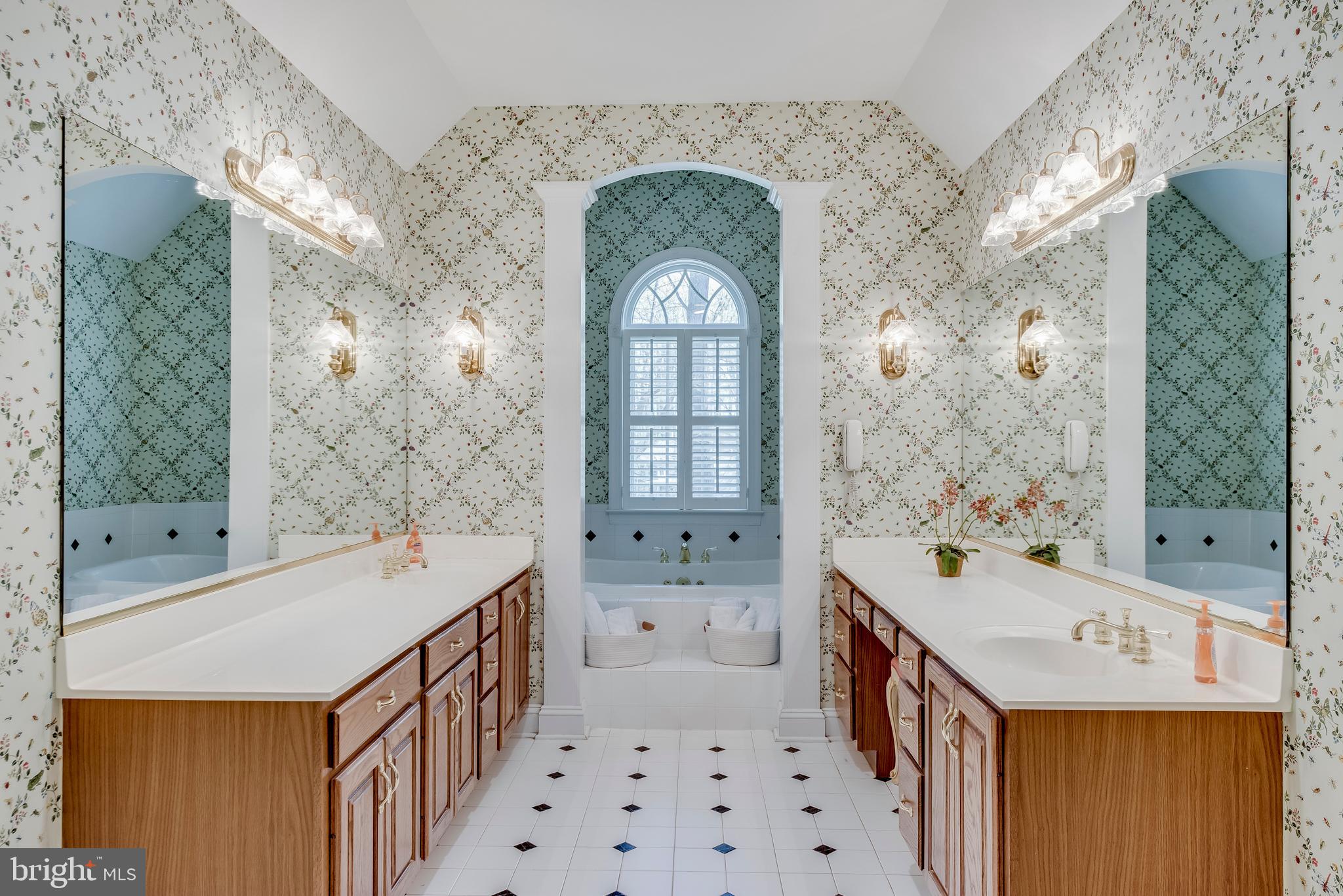 WOODMONT - Residential