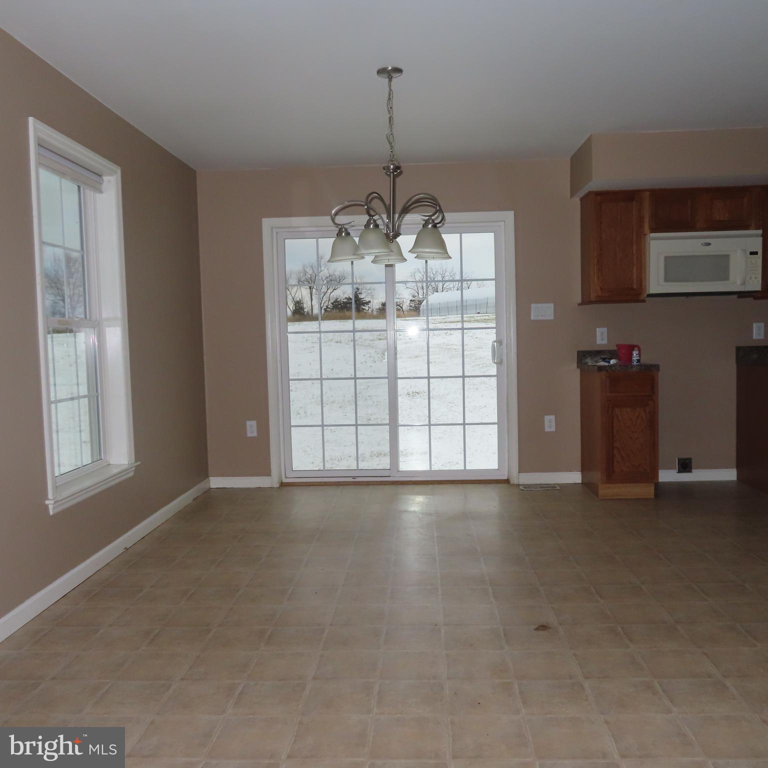 ROLLING ROAD FARM - Residential Lease