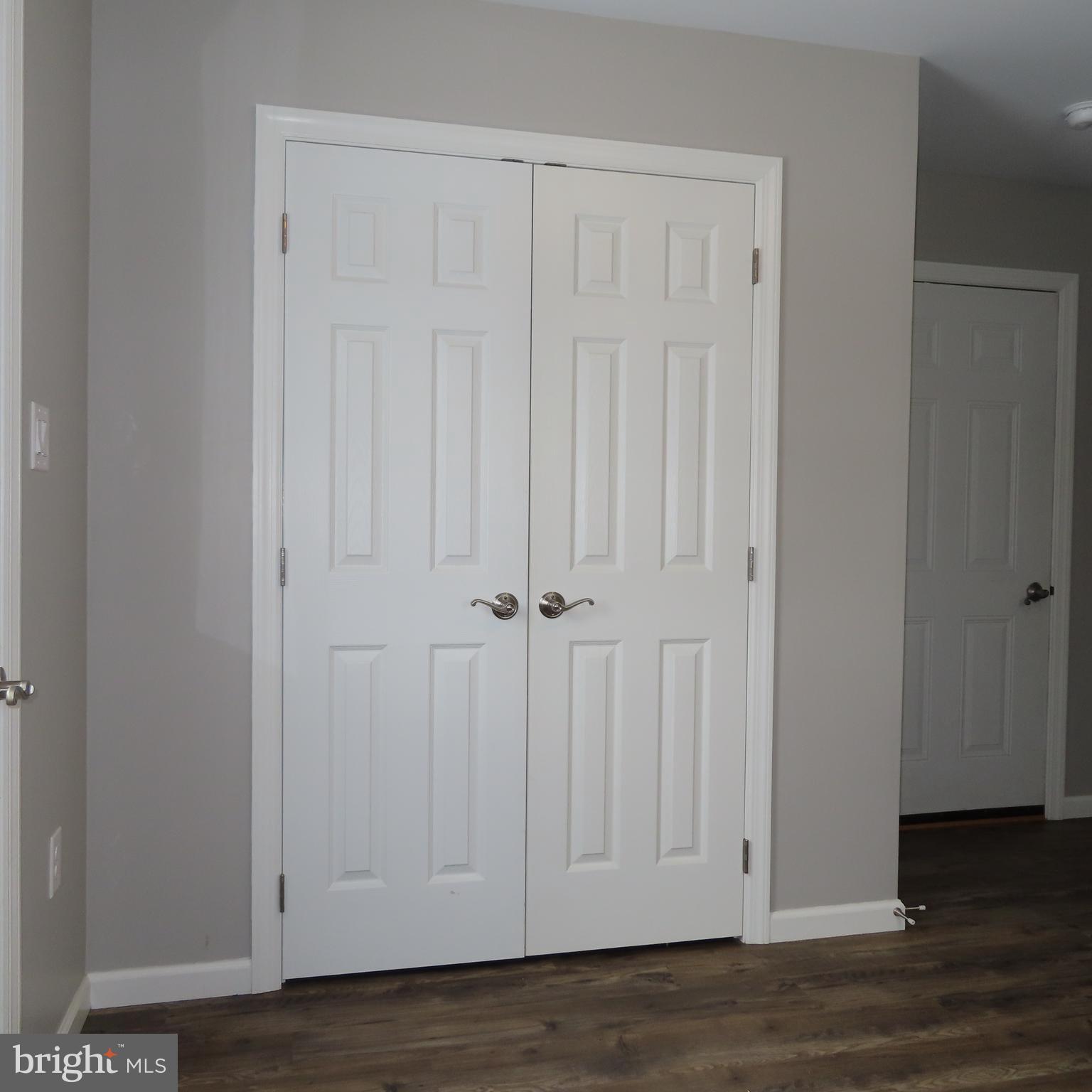 ROLLING ROAD FARM - Residential Lease