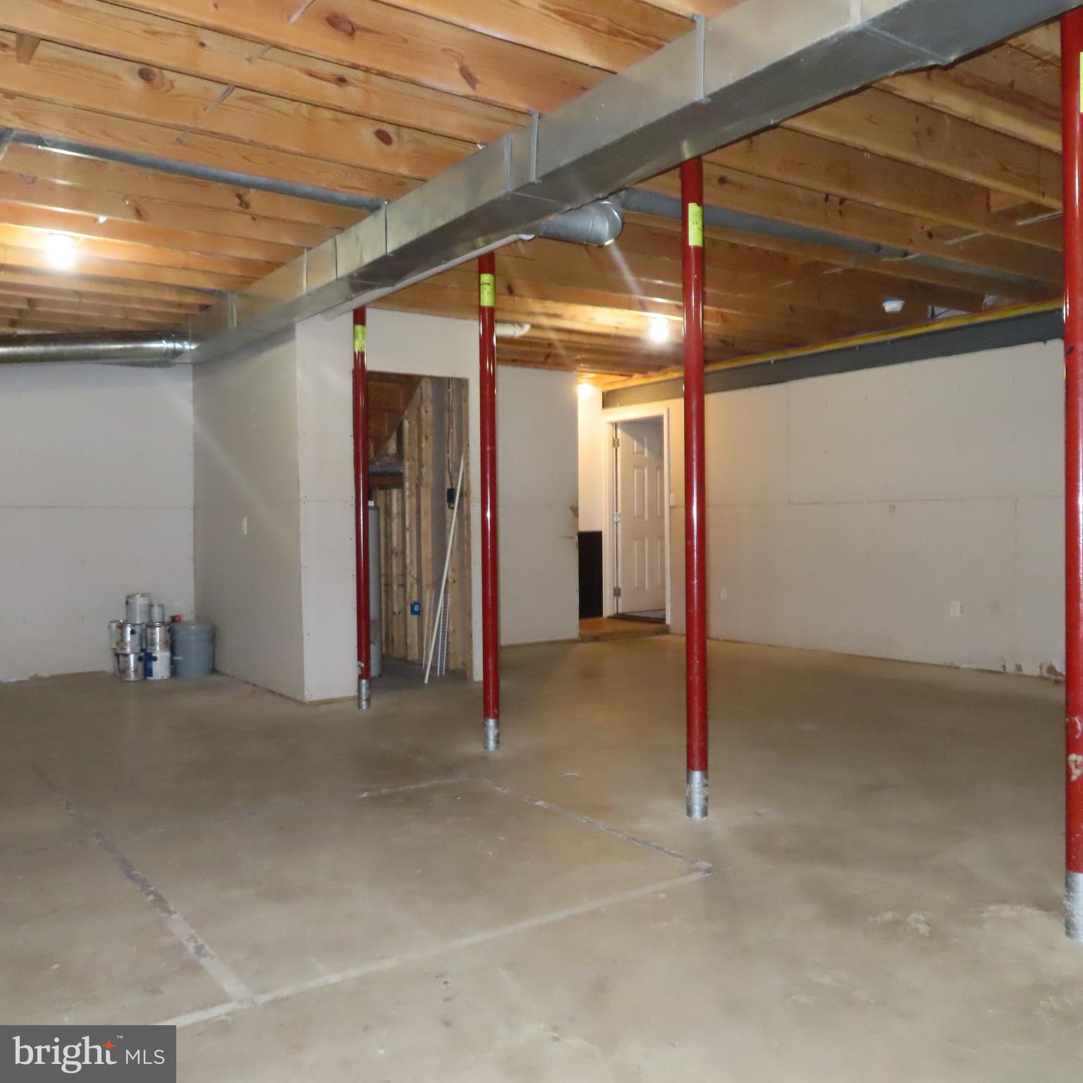 ROLLING ROAD FARM - Residential Lease