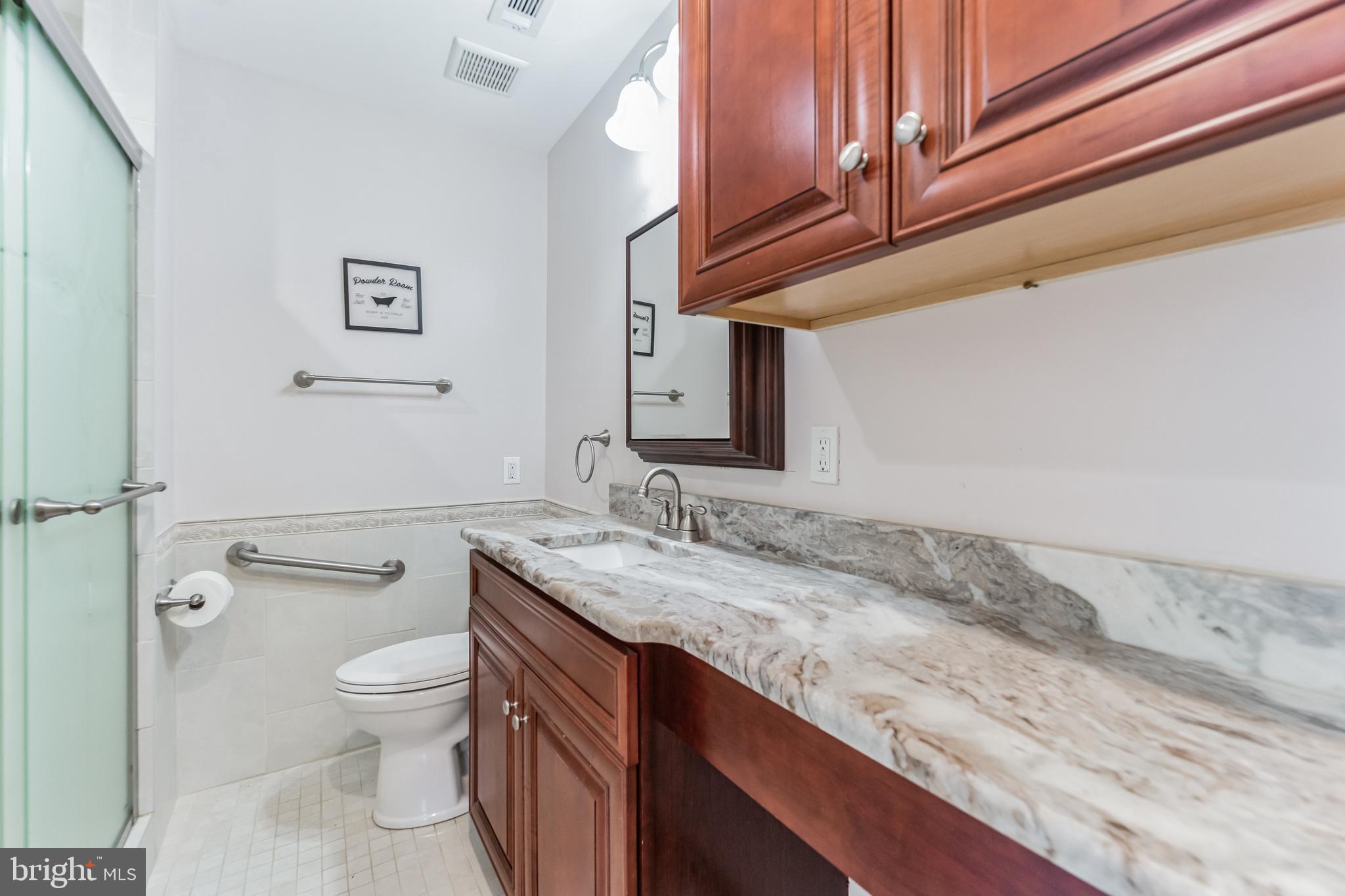 FAIRLAWN - Residential