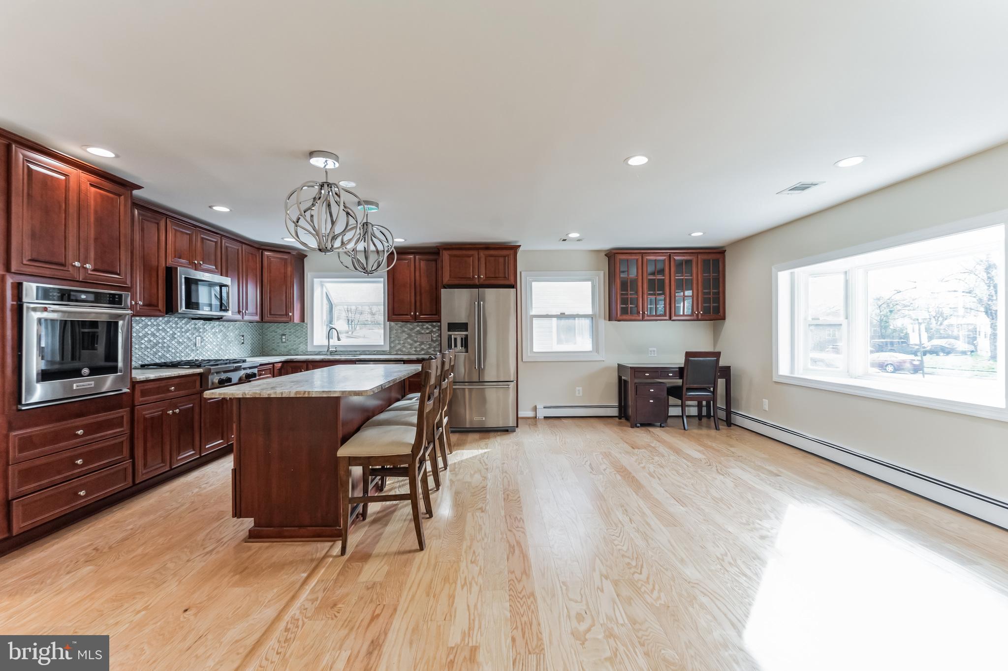 FAIRLAWN - Residential