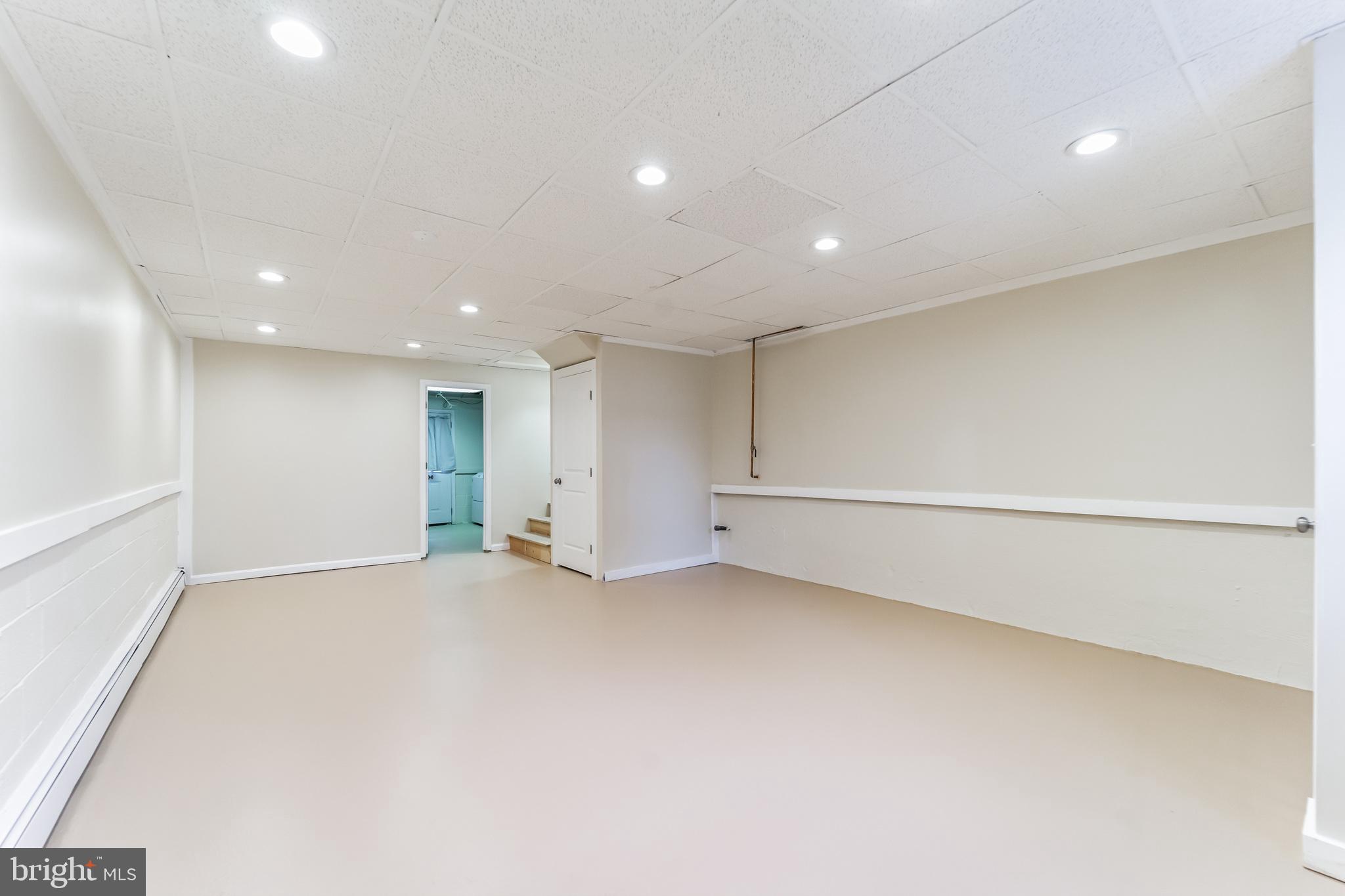 FAIRLAWN - Residential