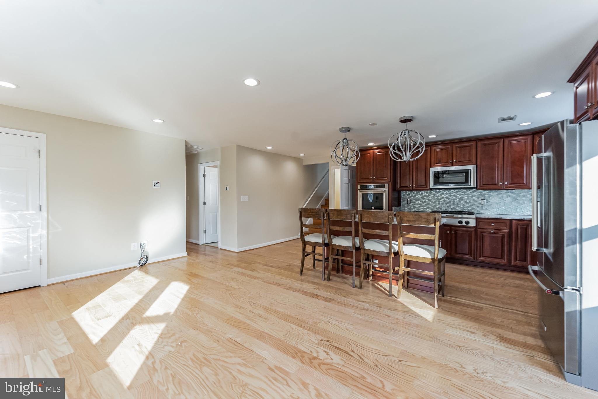 FAIRLAWN - Residential