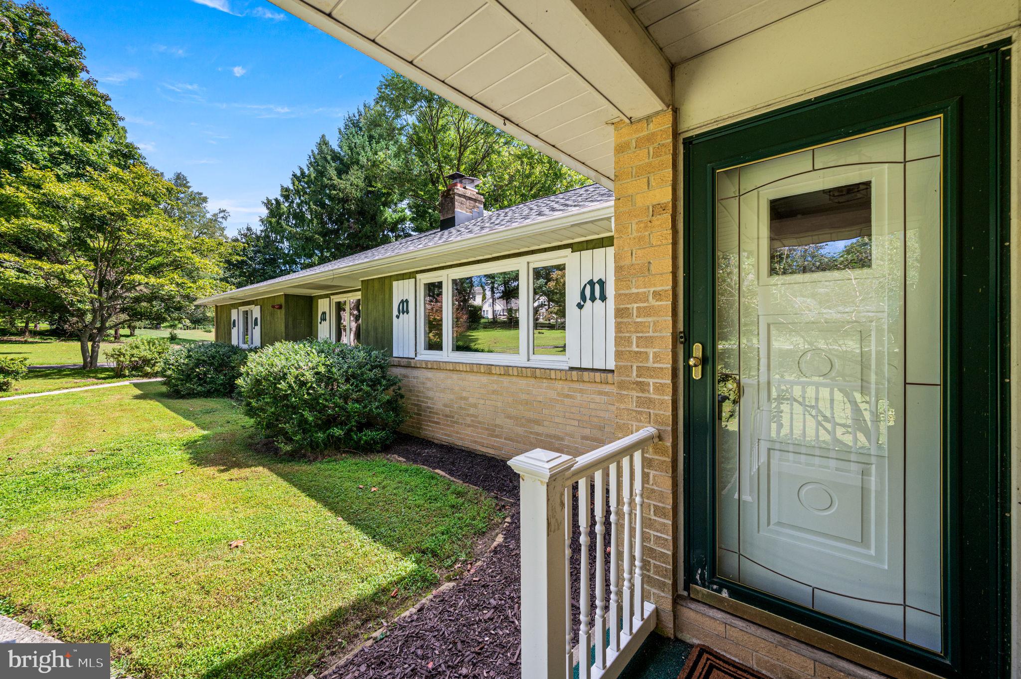 6 BIDDLEBROOK LANE