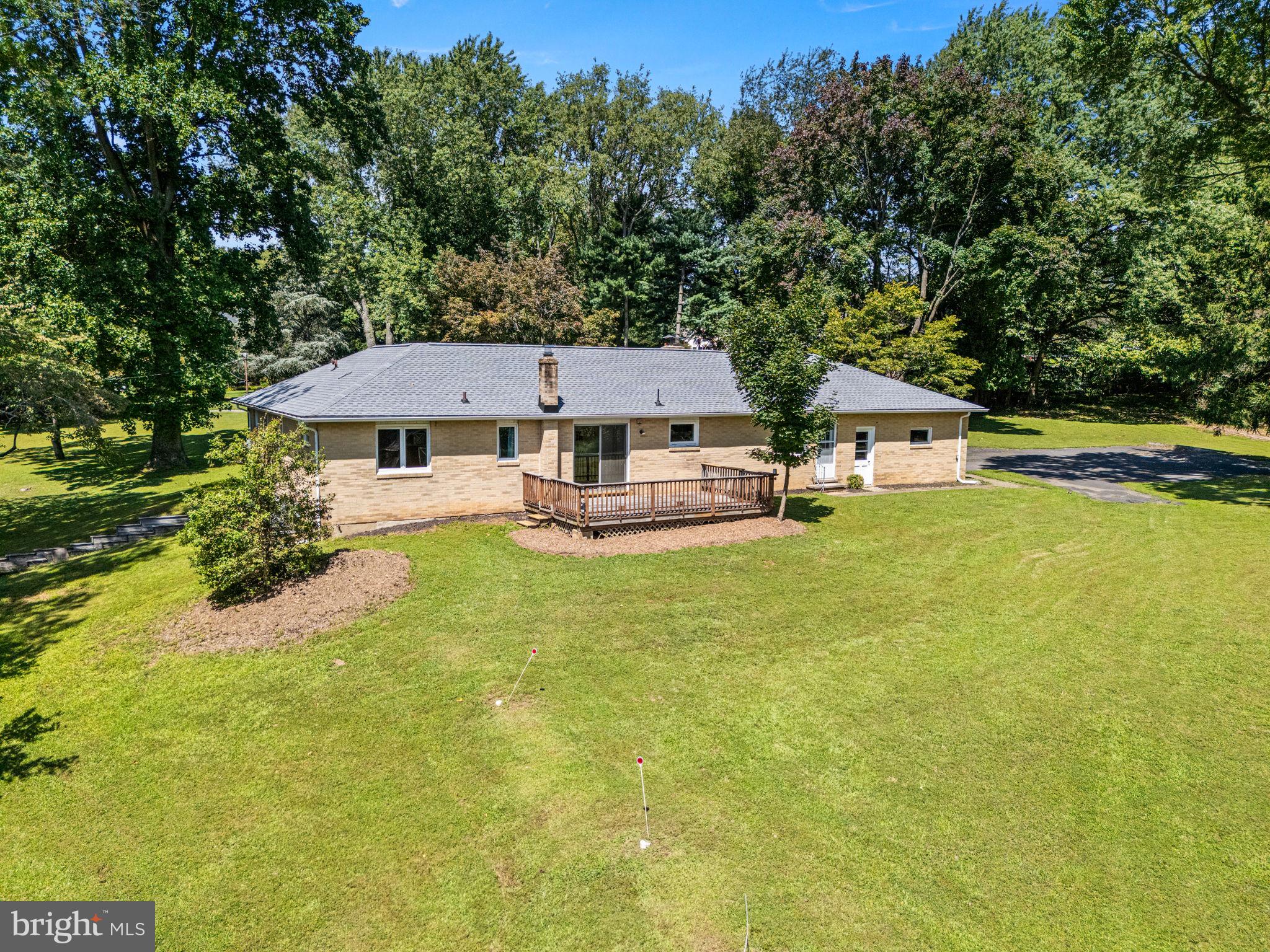 6 BIDDLEBROOK LANE