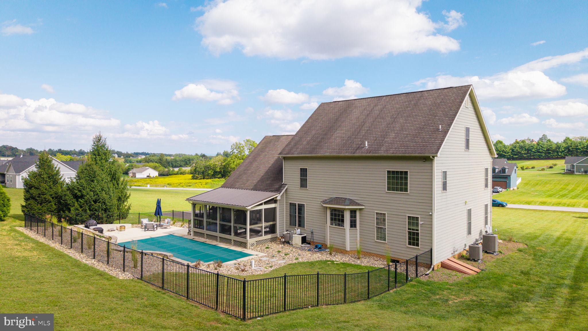 BROOKSIDE - Residential