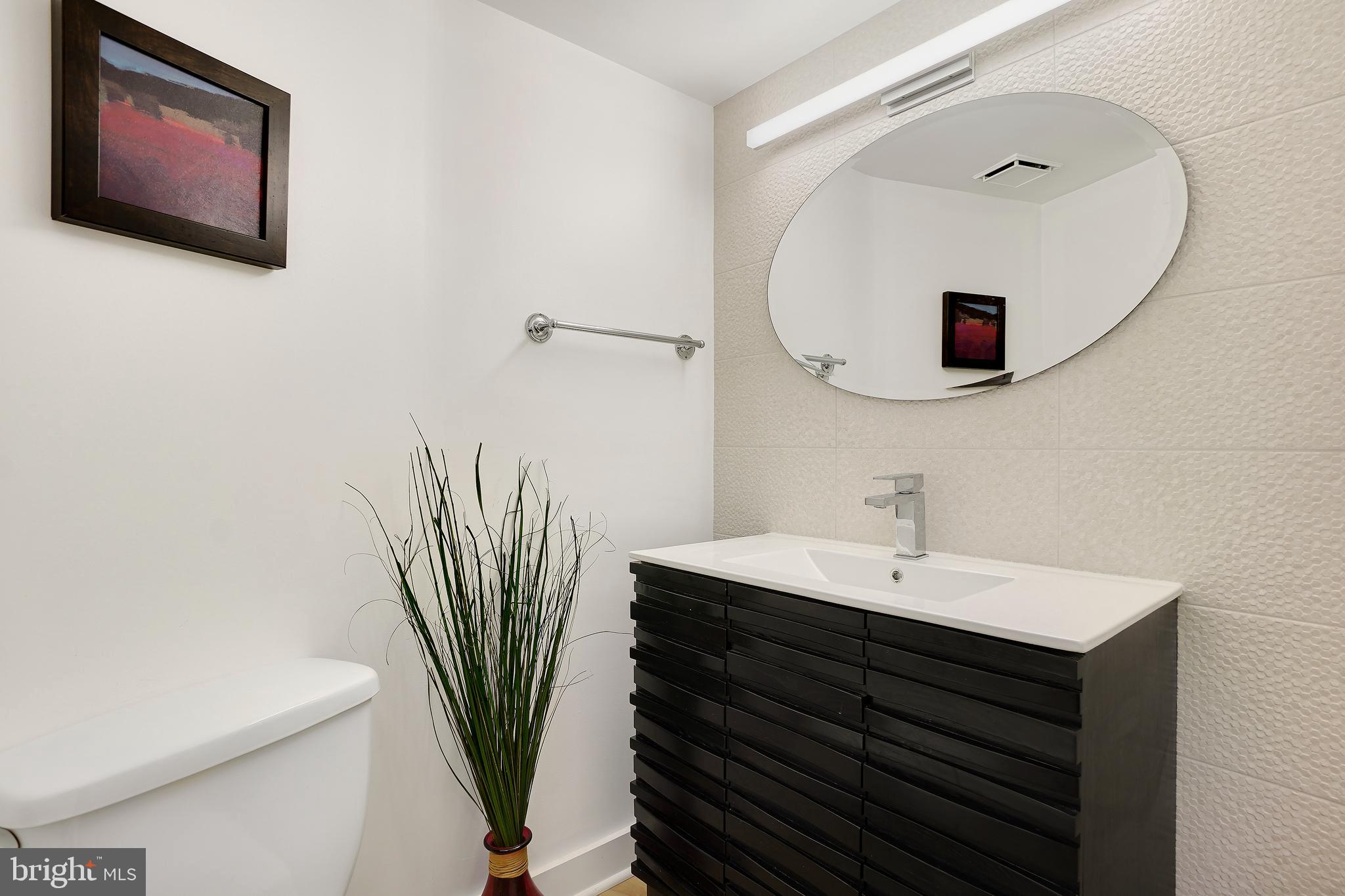 5901 MOUNT EAGLE DRIVE 511