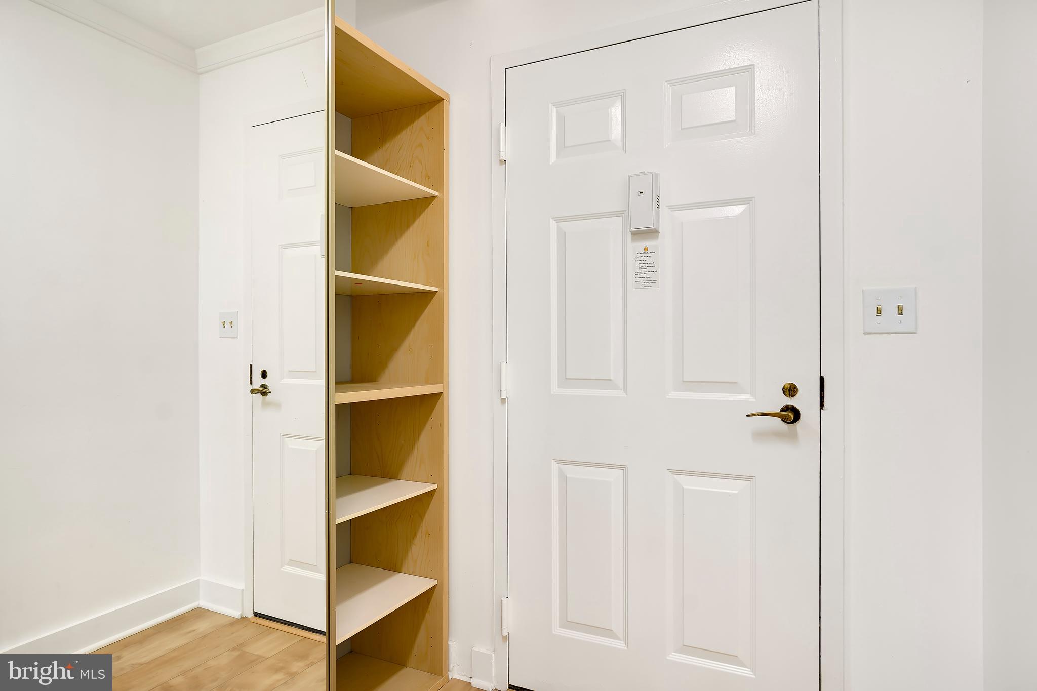 5901 MOUNT EAGLE DRIVE 511