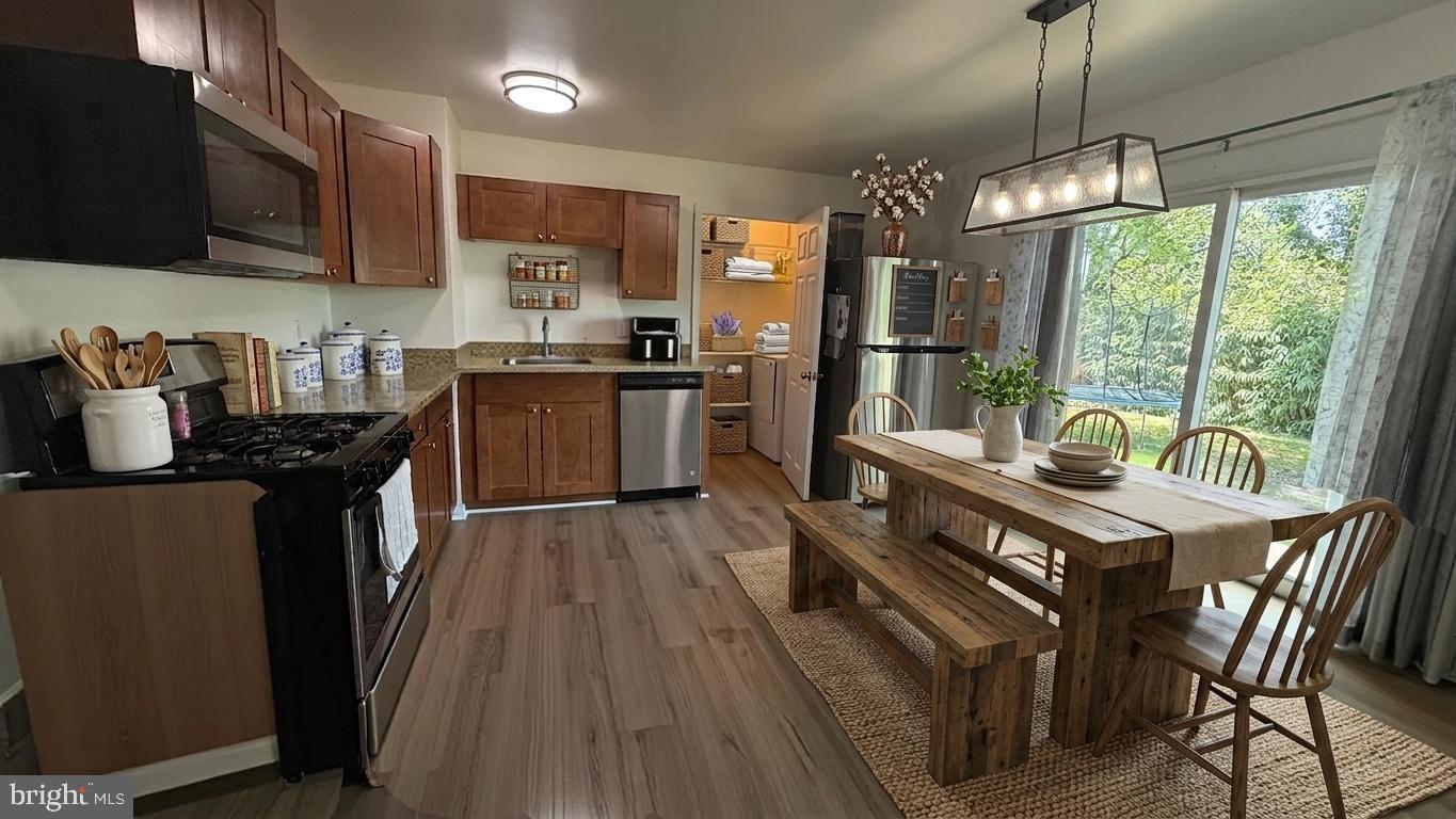 DALE CITY - Residential