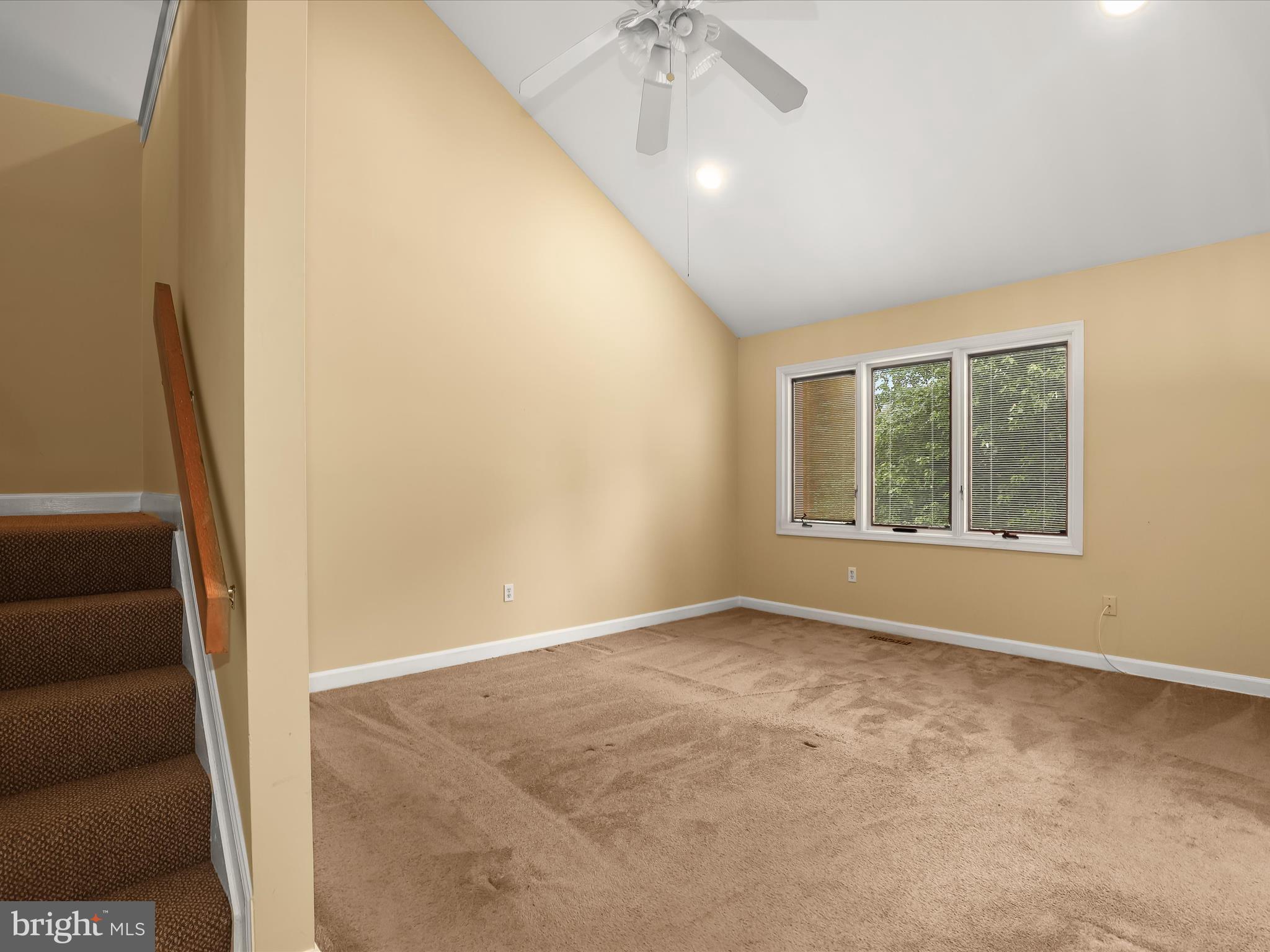 SUMMIT CHASE - Residential