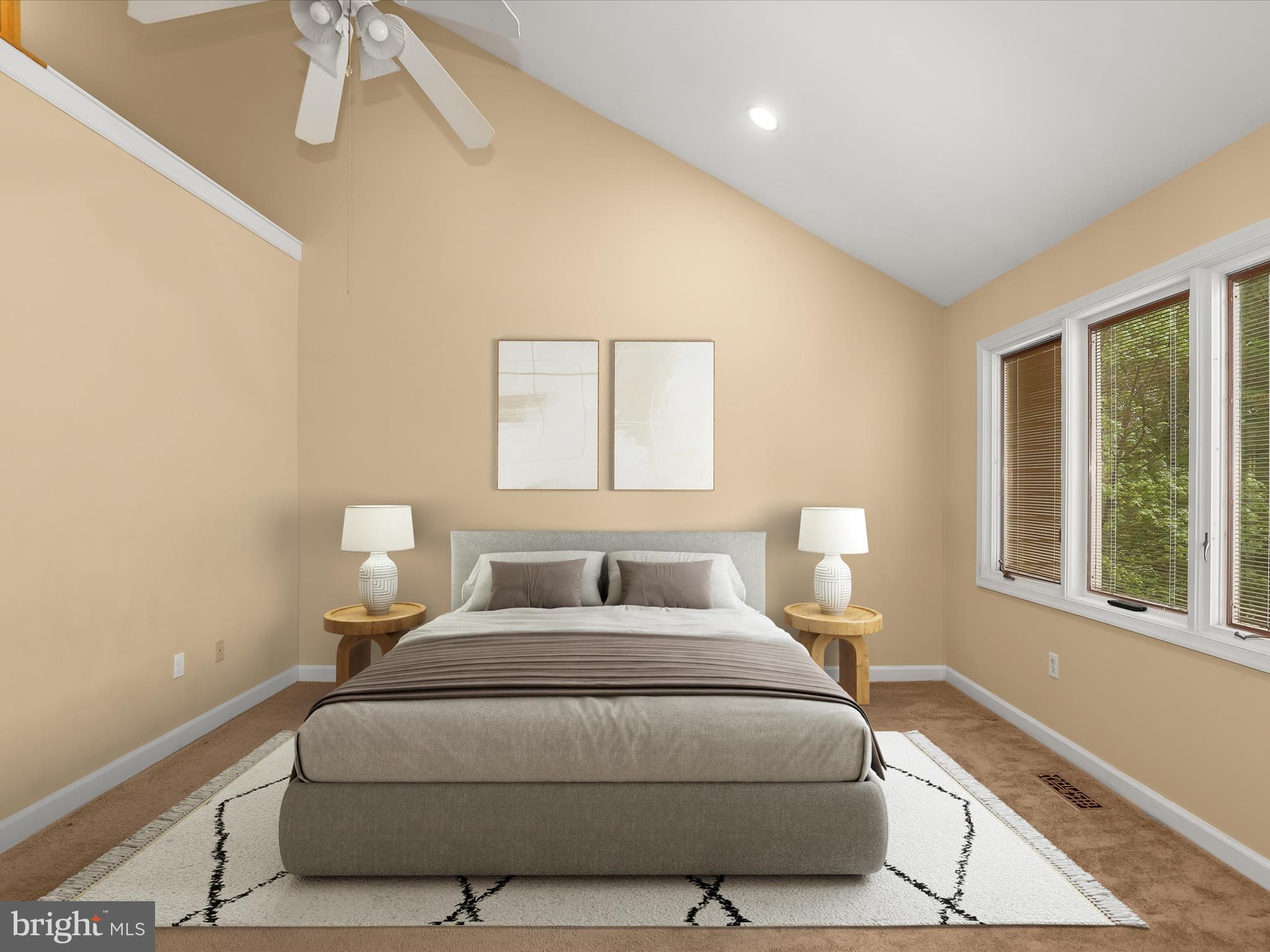 SUMMIT CHASE - Residential