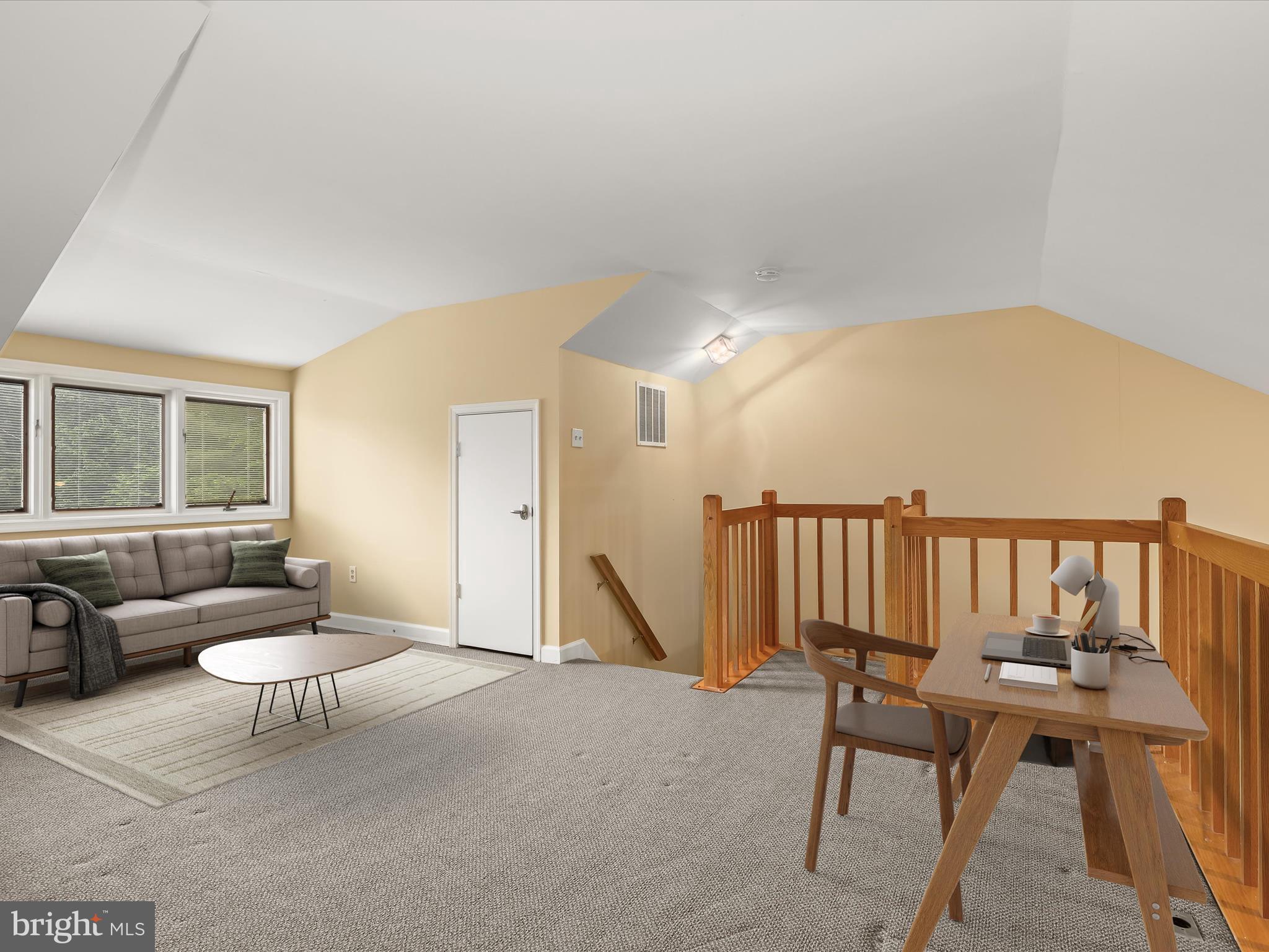 SUMMIT CHASE - Residential