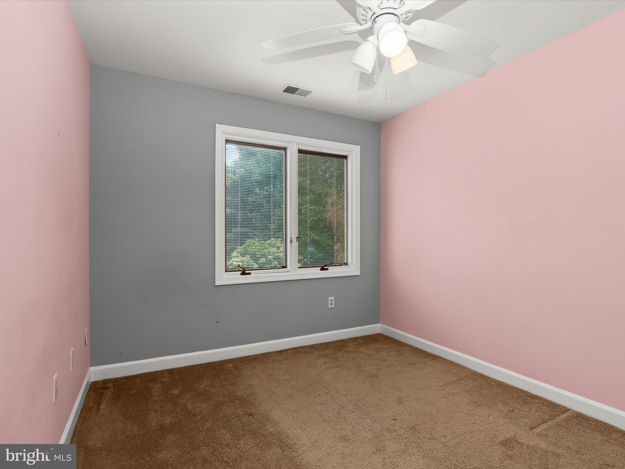 SUMMIT CHASE - Residential