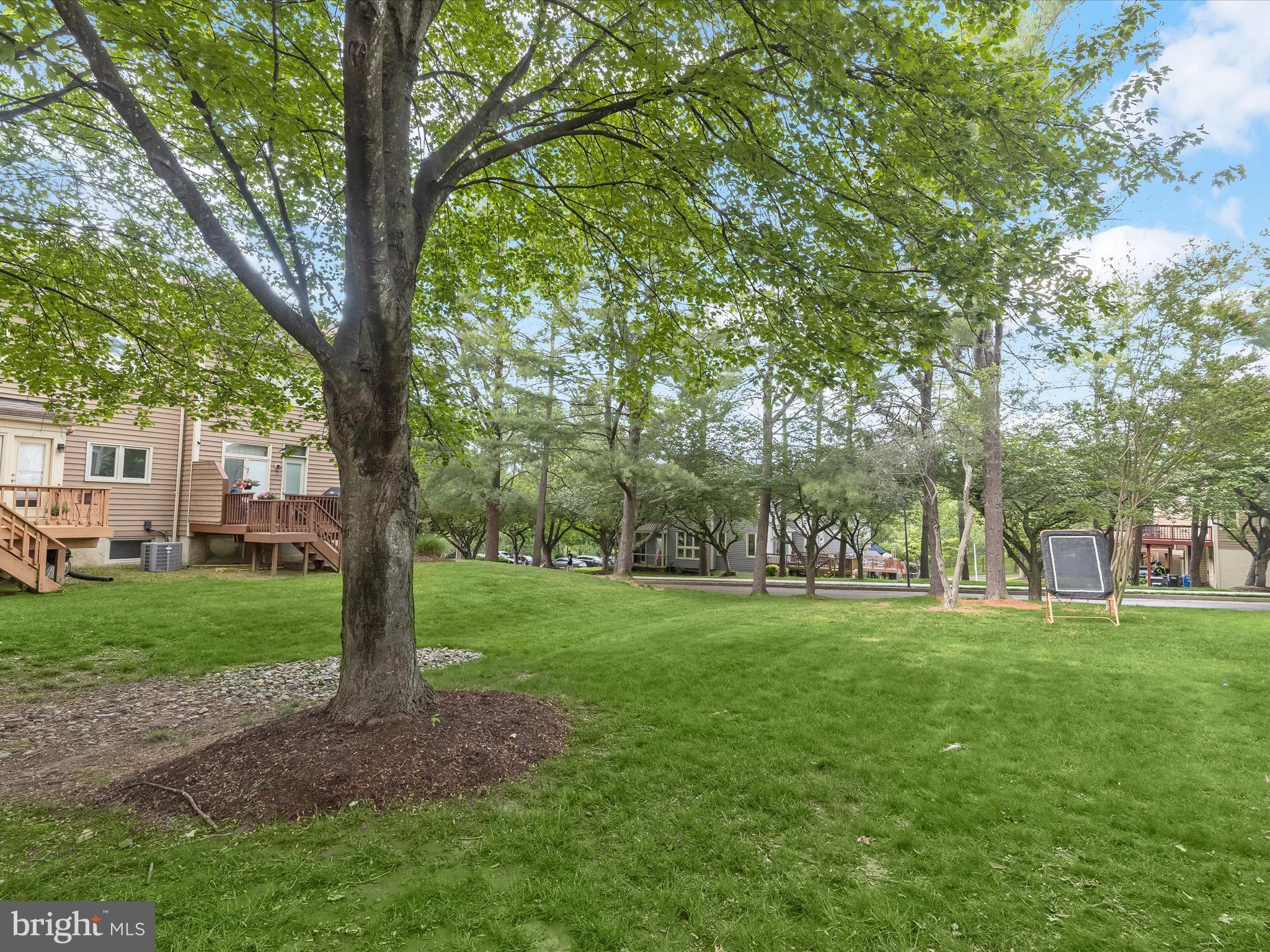 SUMMIT CHASE - Residential