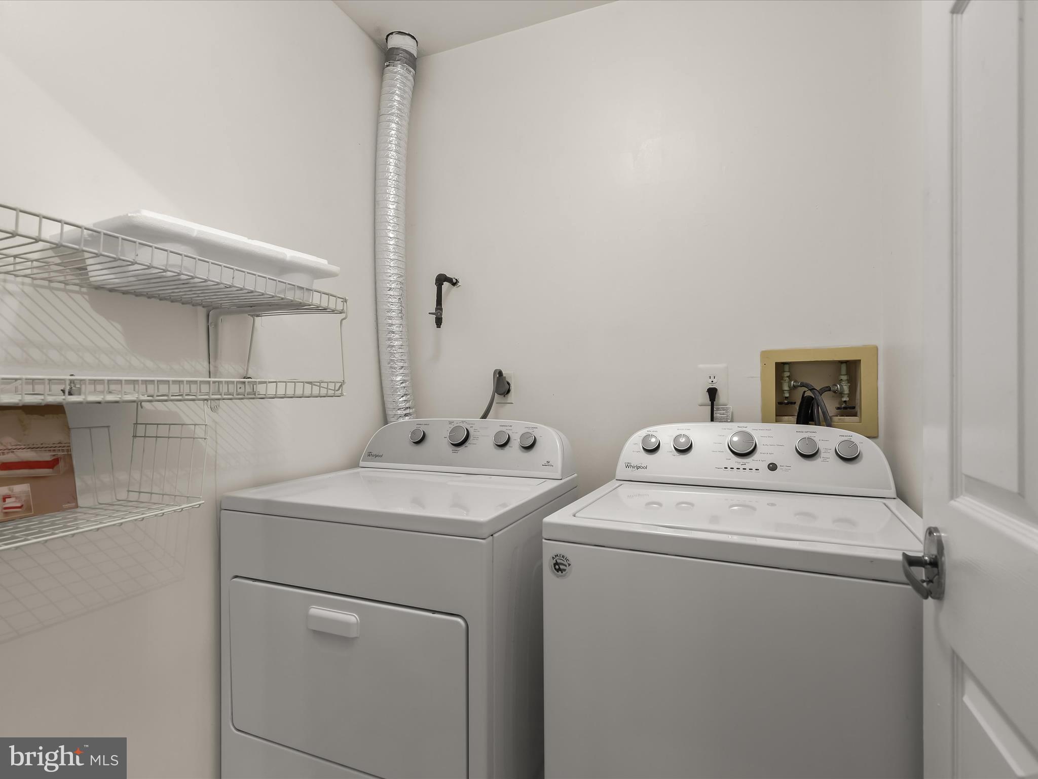 SUMMIT CHASE - Residential