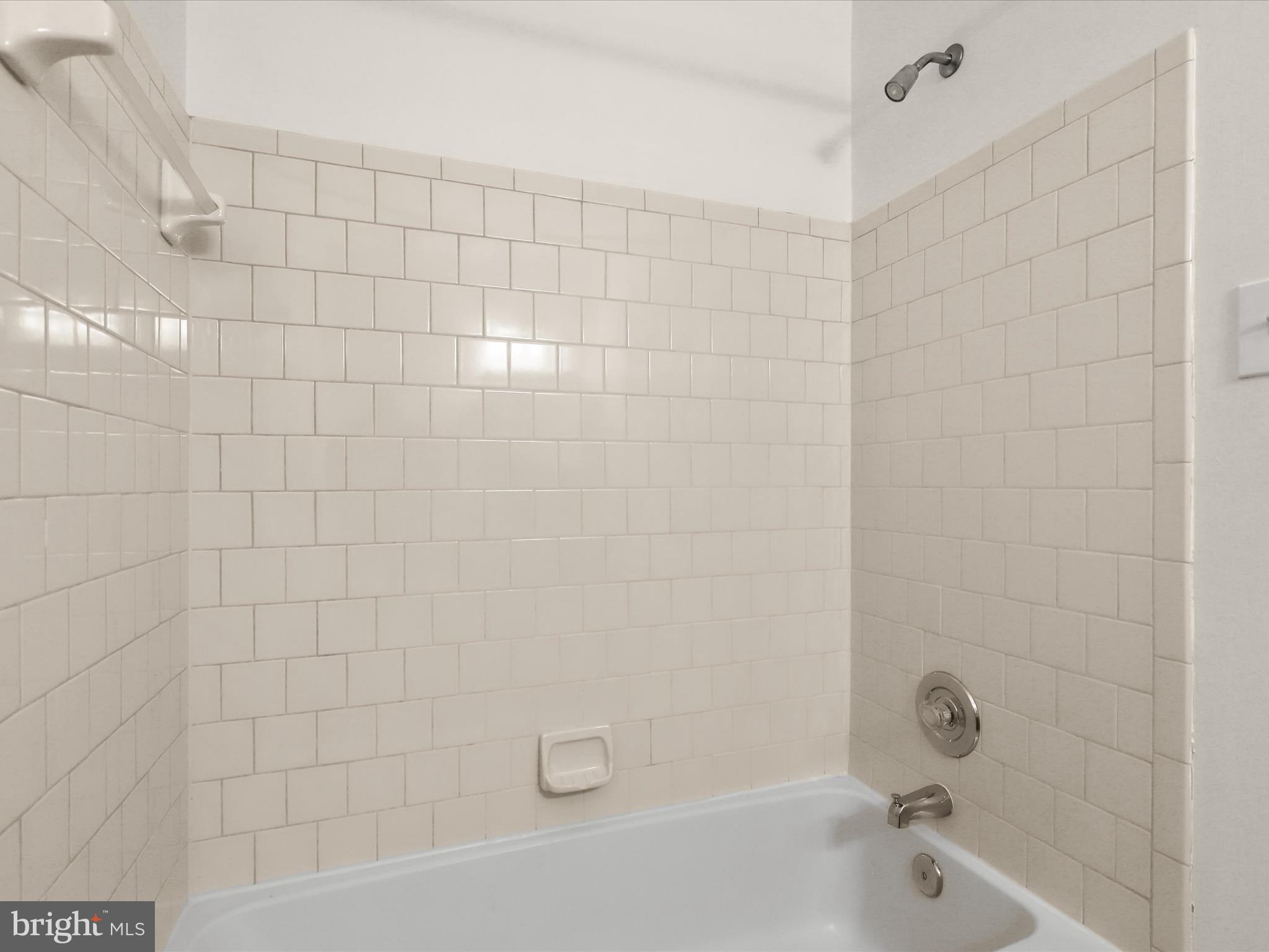 SUMMIT CHASE - Residential