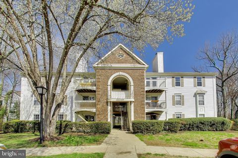 Condo For Sale - 5704 Olde Mill Court #144<br/> ALEXANDRIA, VA 22309