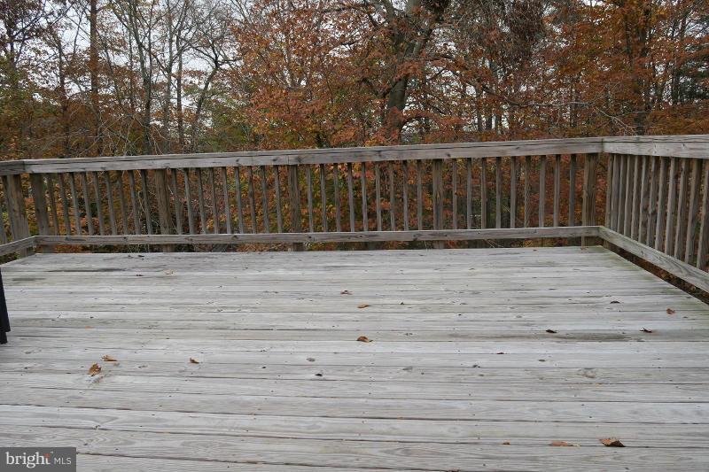 KNOLLS OF DUMFRIES - Residential Lease