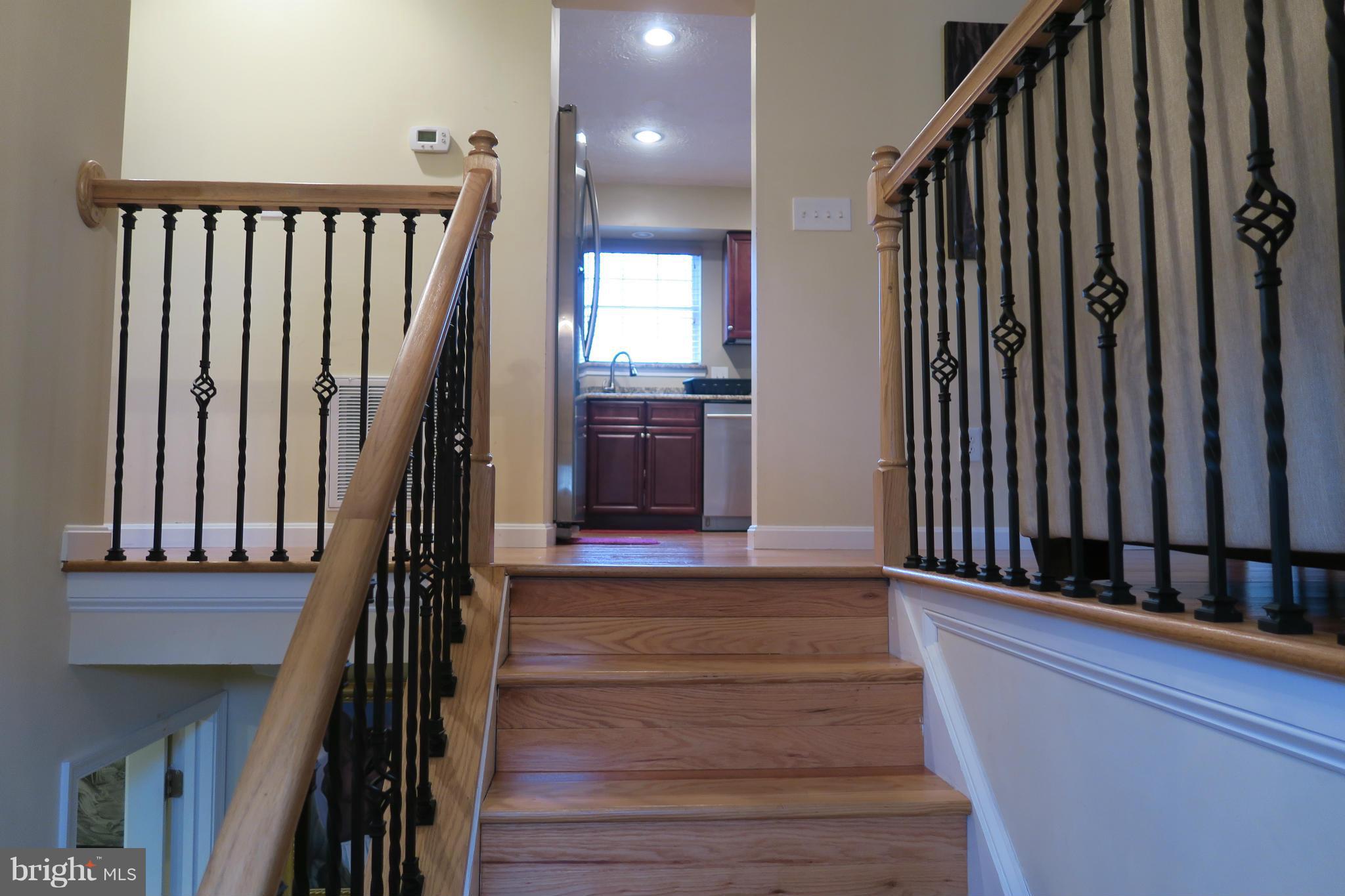 KNOLLS OF DUMFRIES - Residential Lease