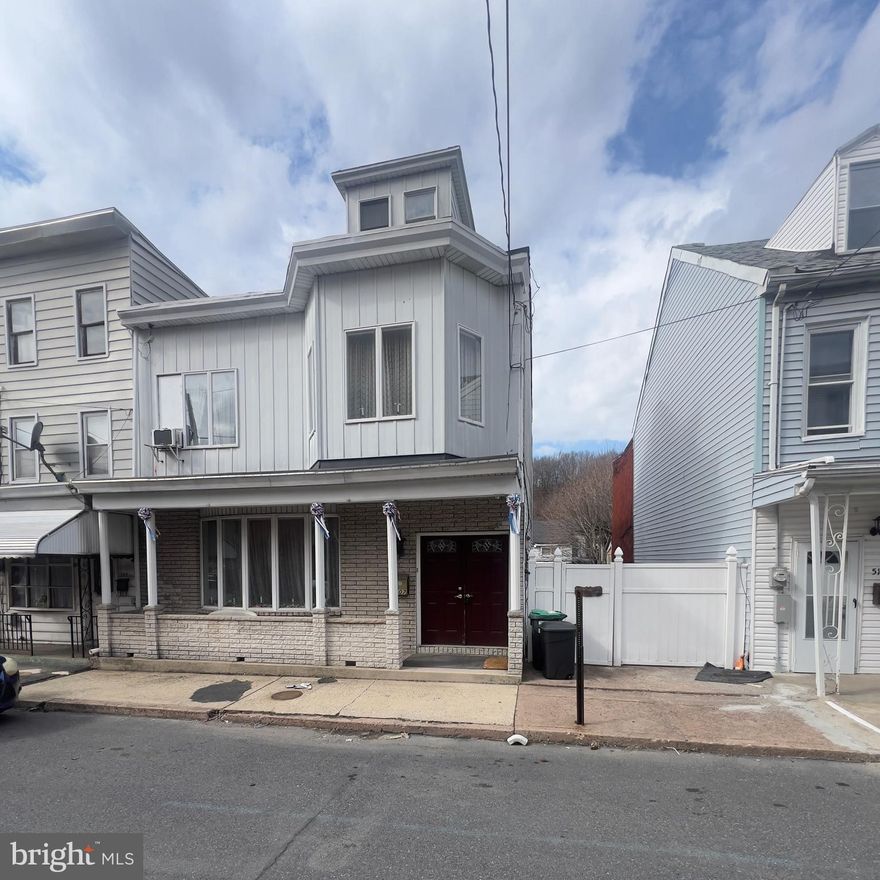 This 4-bedroom, 2-bathroom semi-detached home offers over 3,000 sq. ft. of living space, plus a full unfinished basement for added potential. Featuring a front porch, back and side deck, and a solid structure, this home is ready for your vision. It needs a thorough clean-out but is a fantastic investment opportunity—perfect for a flip, rental, or owner-occupant looking to build equity. Conveniently located between Harrisburg, Allentown, and Wilkes-Barre/Scranton, it's ideal for commuters. Don't miss out on this diamond in the rough!

Note: The sale includes this parcel and 3 adjacent parcels: 
507 E Pine (Tax ID: 48-05-0232)
E Pine (Tax ID: 48-05-0236)
504 E Market (Tax ID: 48-05-0233)
E Market (Tax ID: 48-05-0234)
