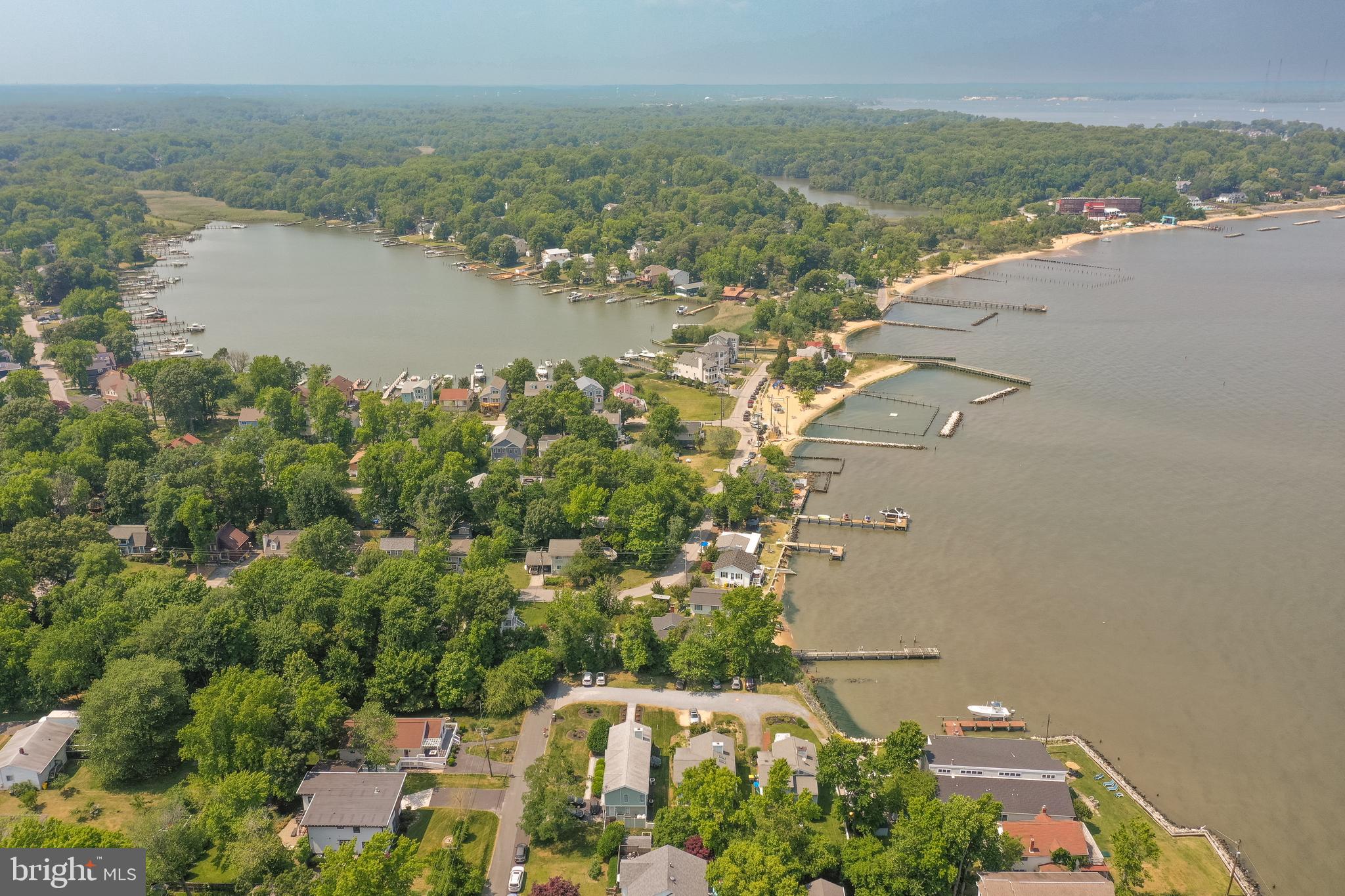 ARUNDEL ON THE BAY - Residential
