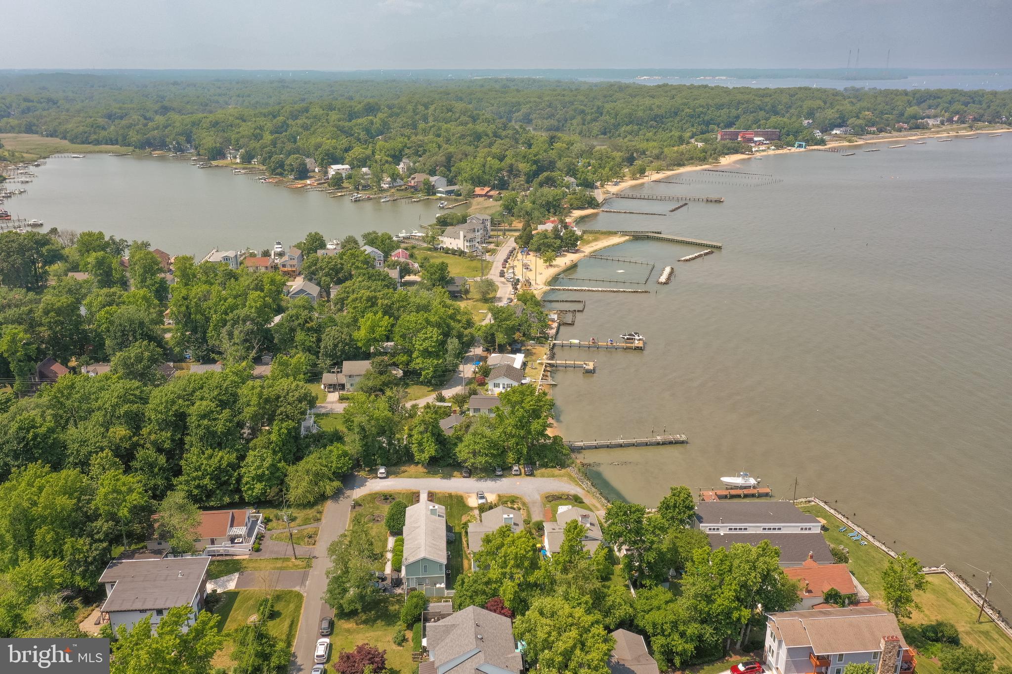 ARUNDEL ON THE BAY - Residential