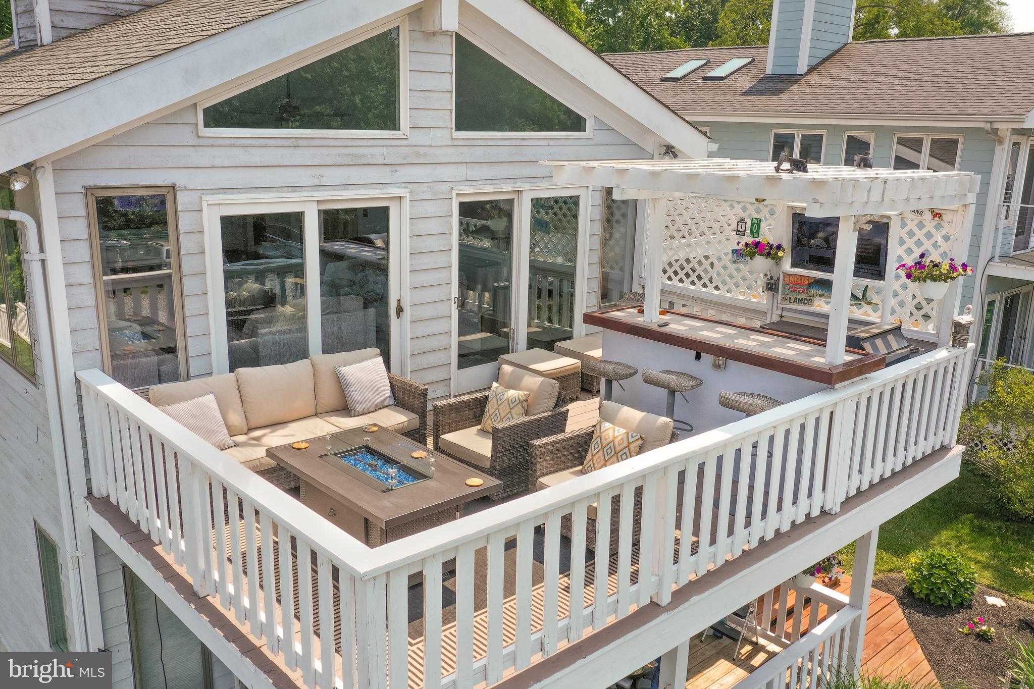 ARUNDEL ON THE BAY - Residential