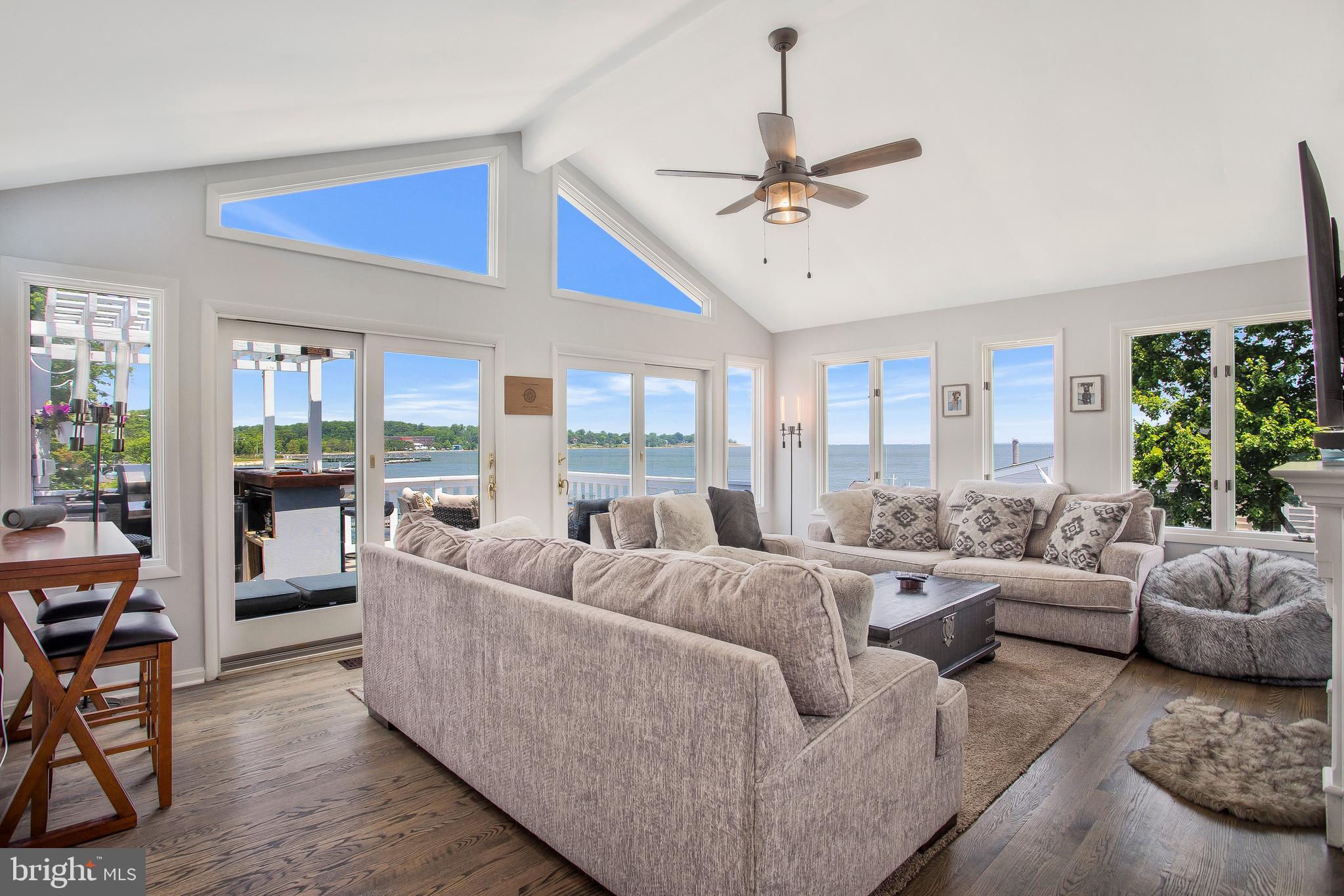 ARUNDEL ON THE BAY - Residential