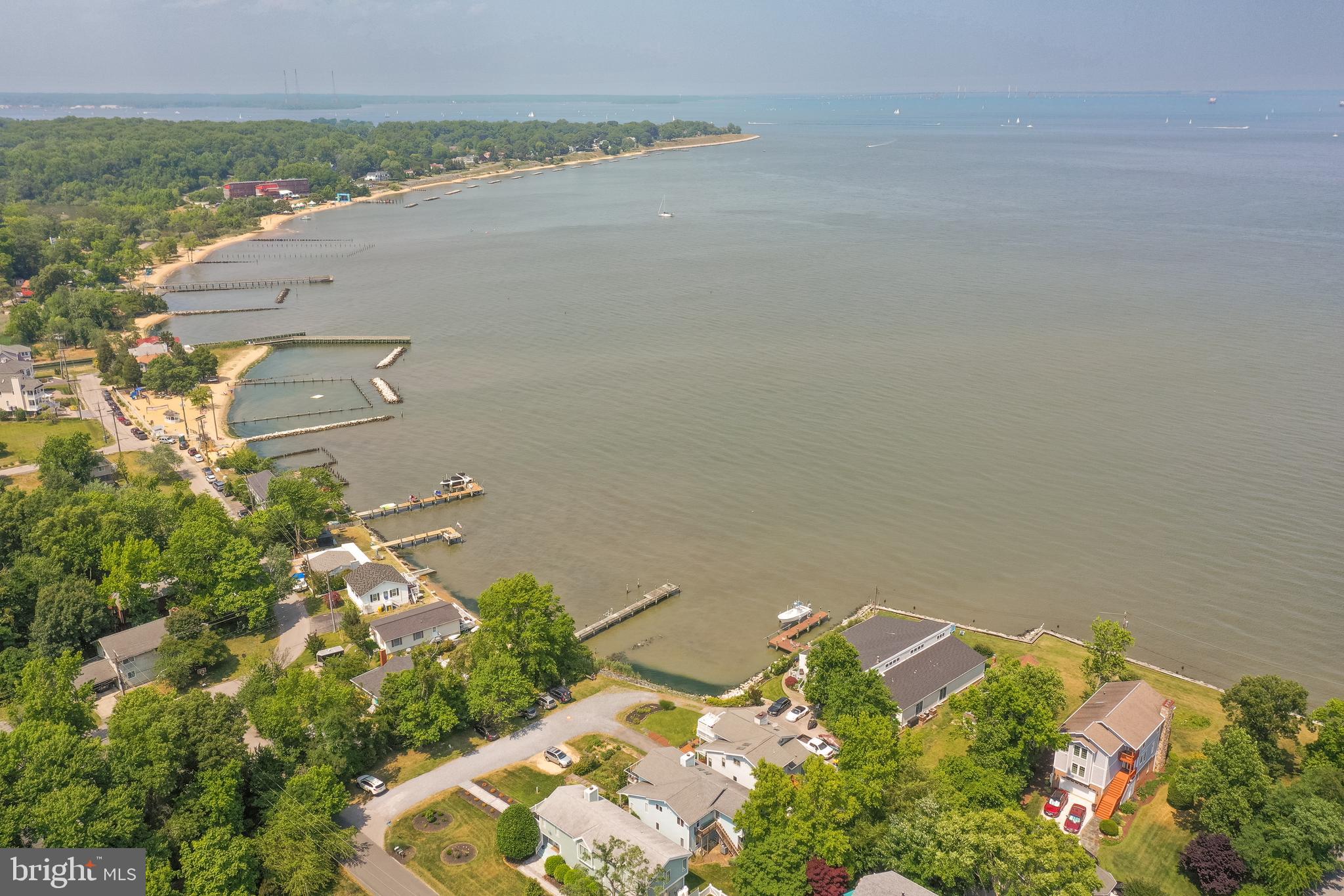 ARUNDEL ON THE BAY - Residential