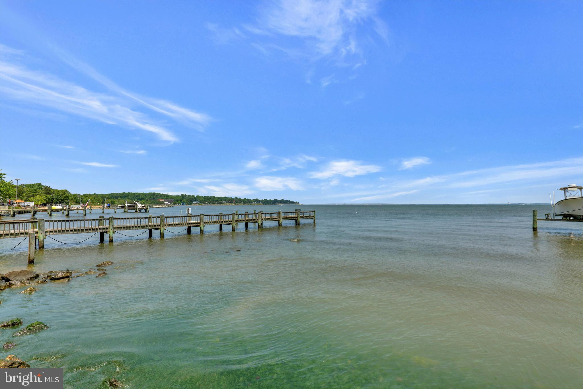 ARUNDEL ON THE BAY - Residential
