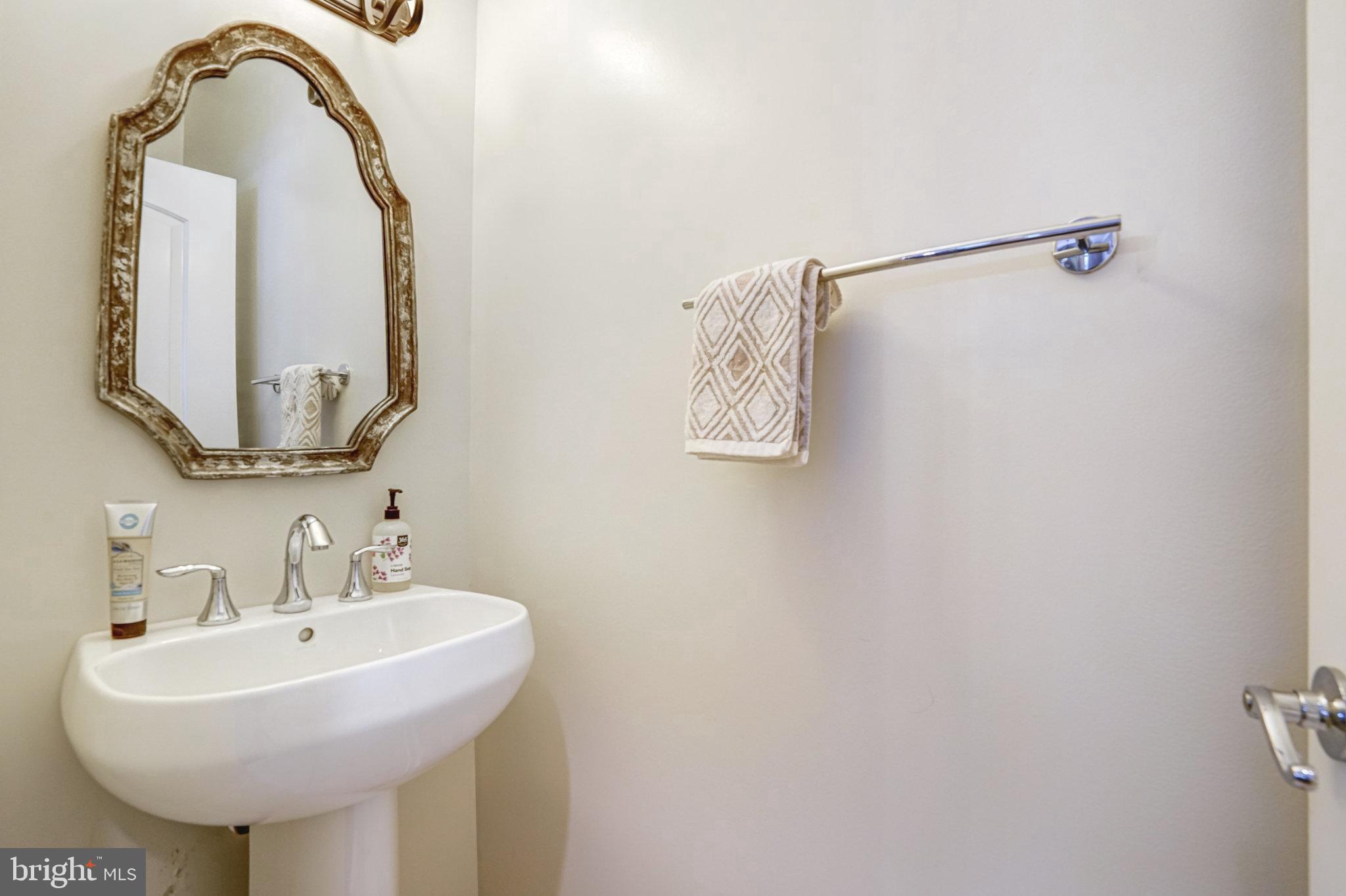 BURGUNDY FARM - Residential