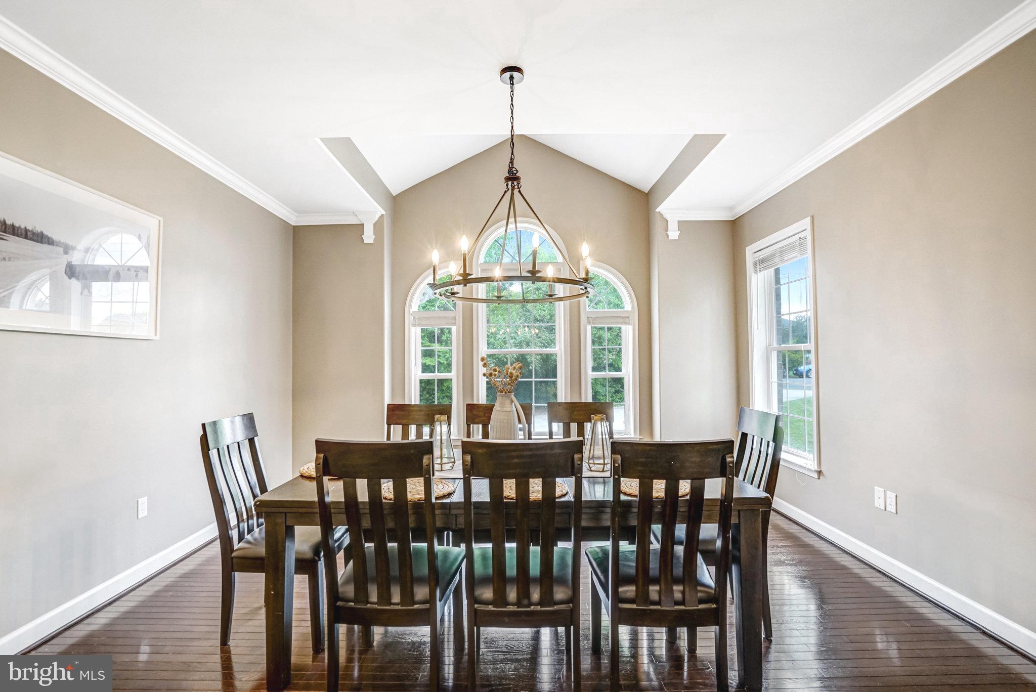 BURGUNDY FARM - Residential