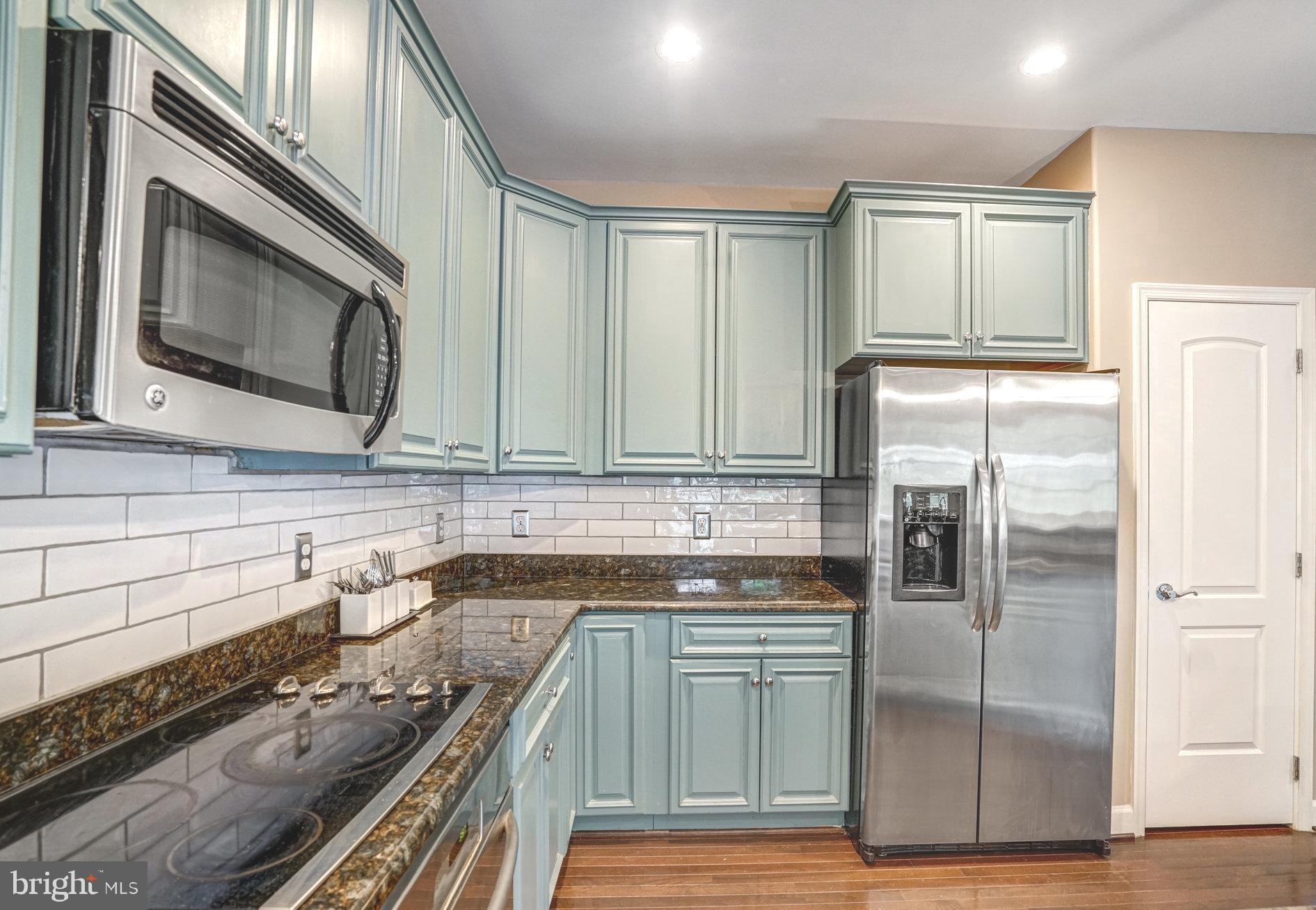 BURGUNDY FARM - Residential