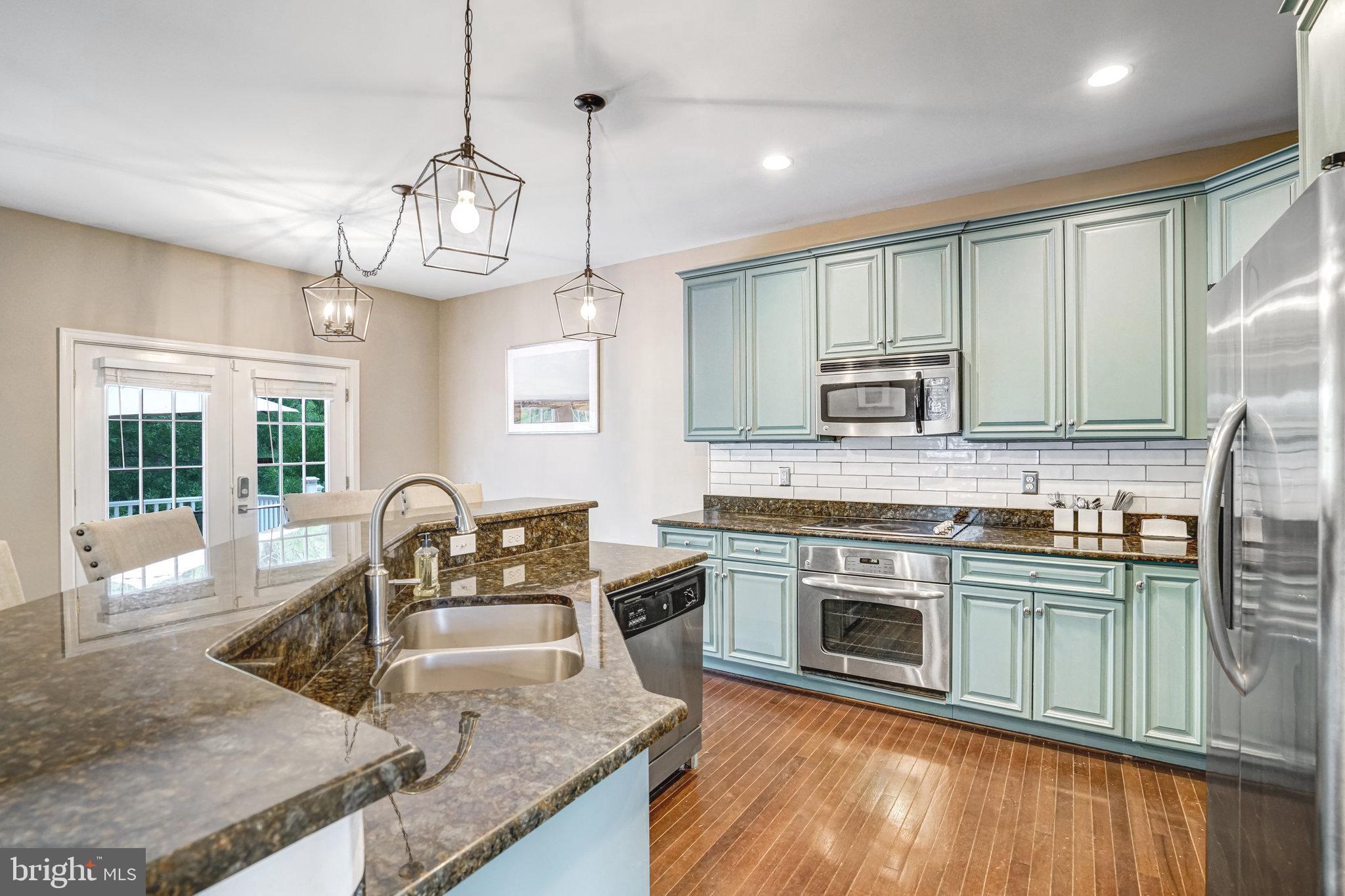 BURGUNDY FARM - Residential