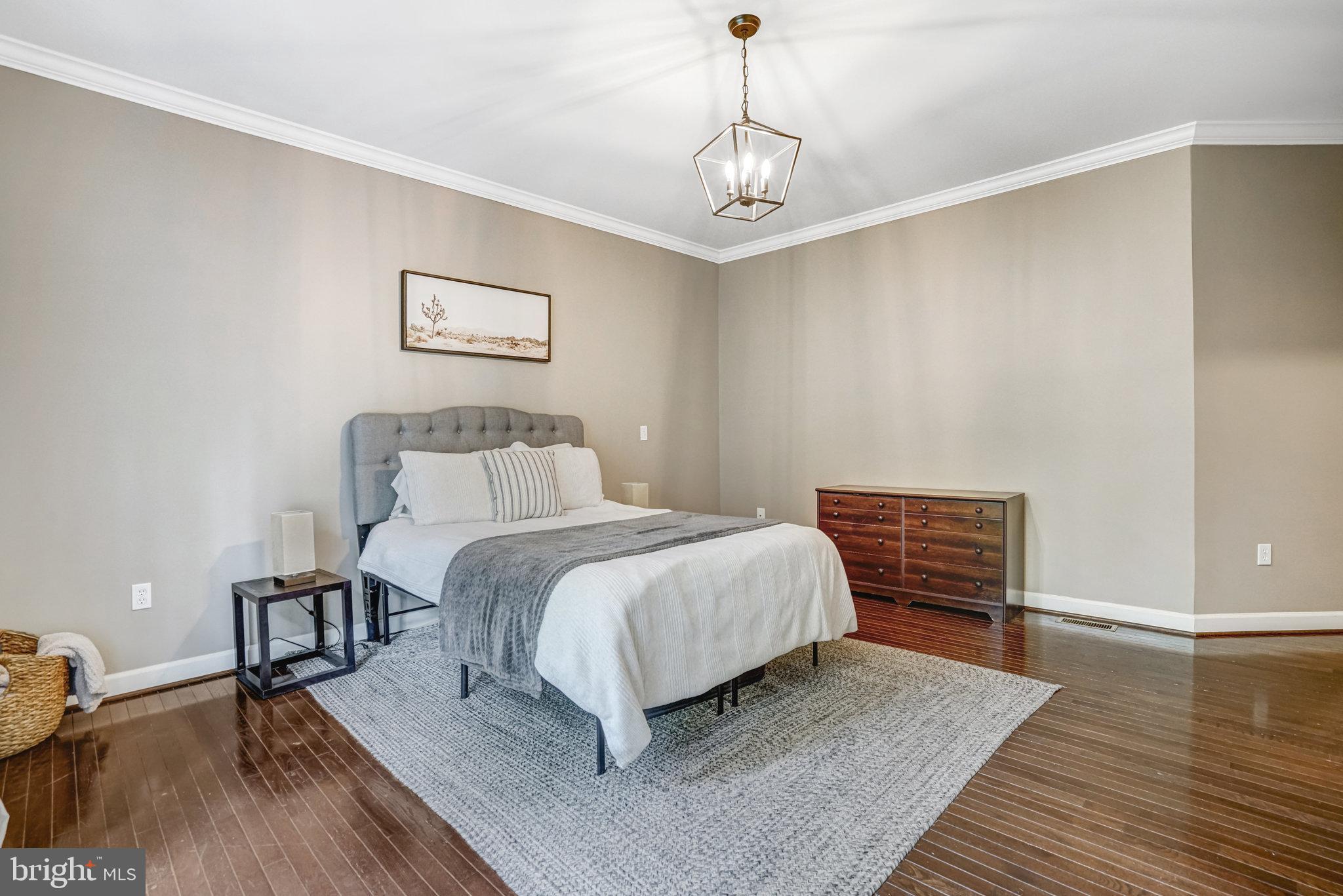 BURGUNDY FARM - Residential