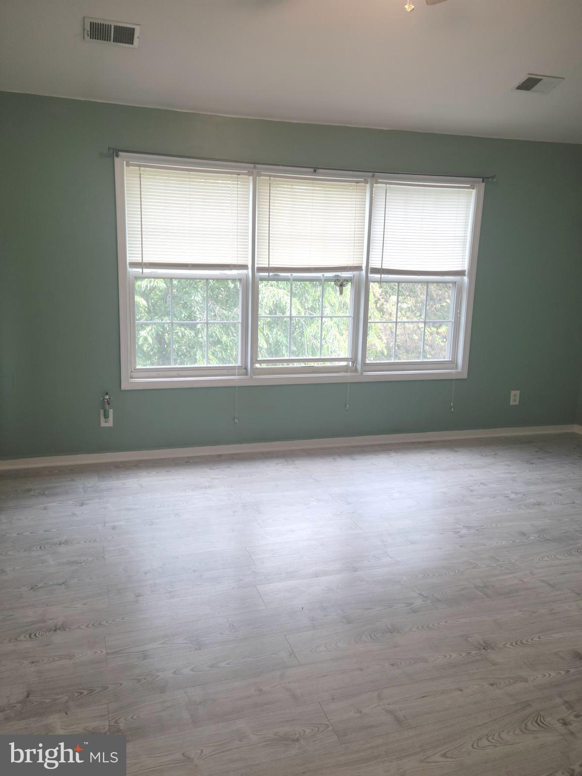 MILLS FARM - Residential