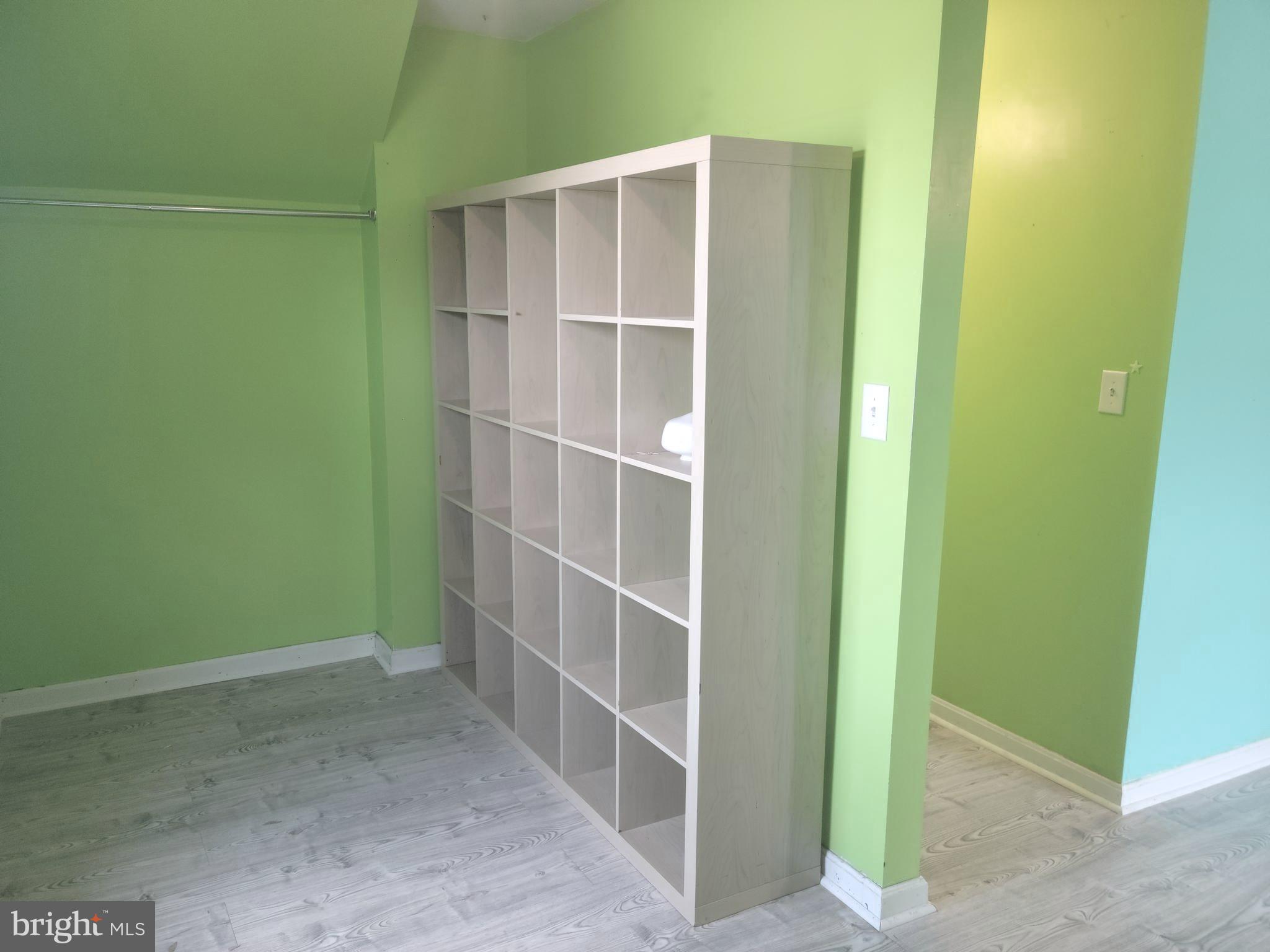 MILLS FARM - Residential