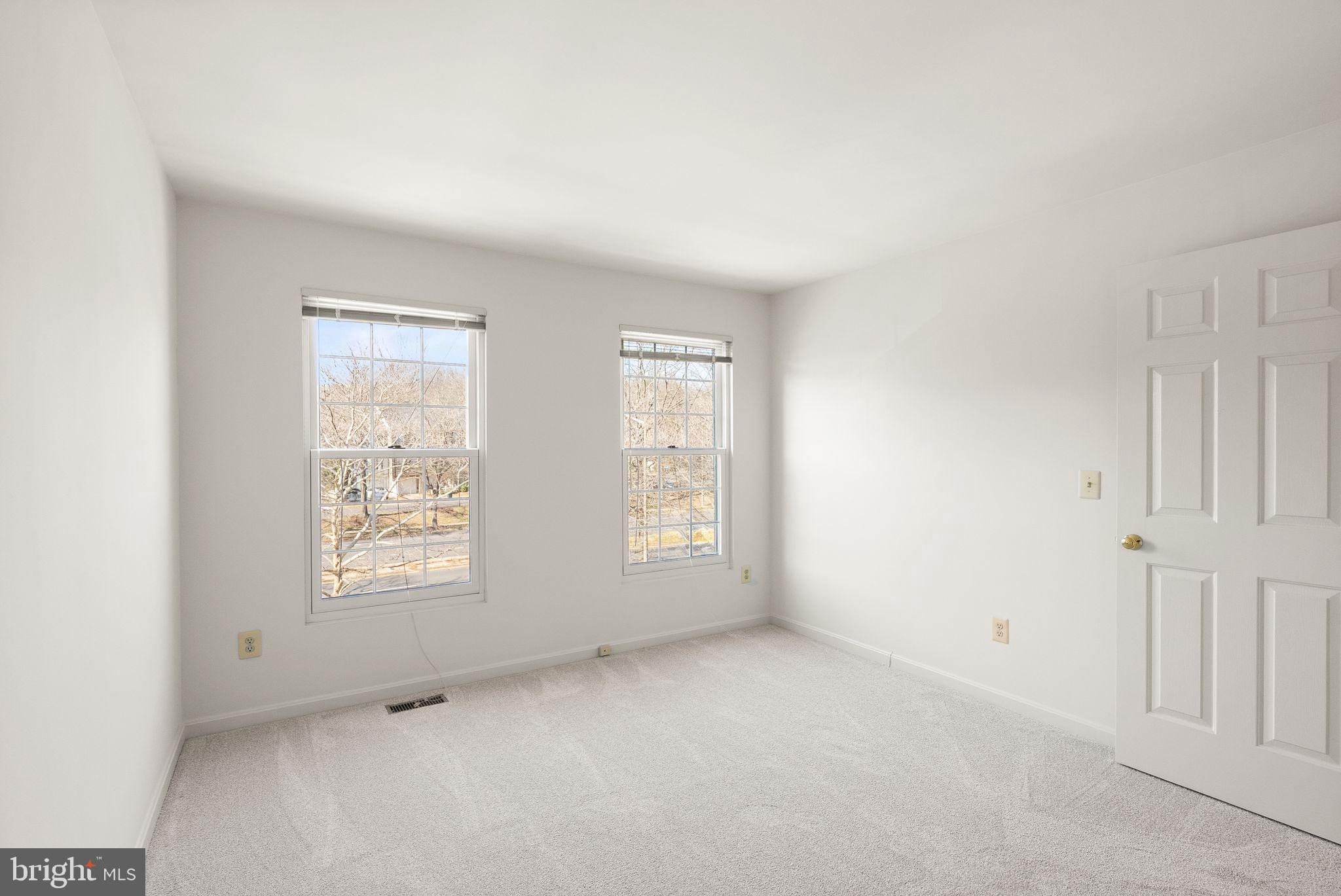 VIRGINIA CENTER - Residential