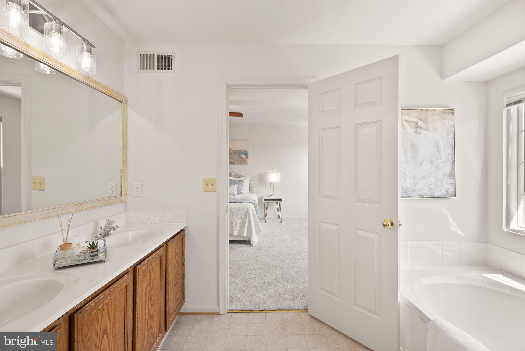 VIRGINIA CENTER - Residential