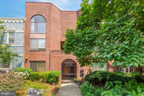 406 15TH STREET SE WASHINGTON DC 20003