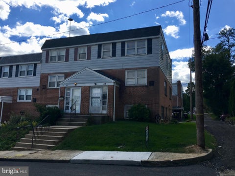 Townhouse For Rent - 28 Hilbert Court<br/> READING, PA 19606
