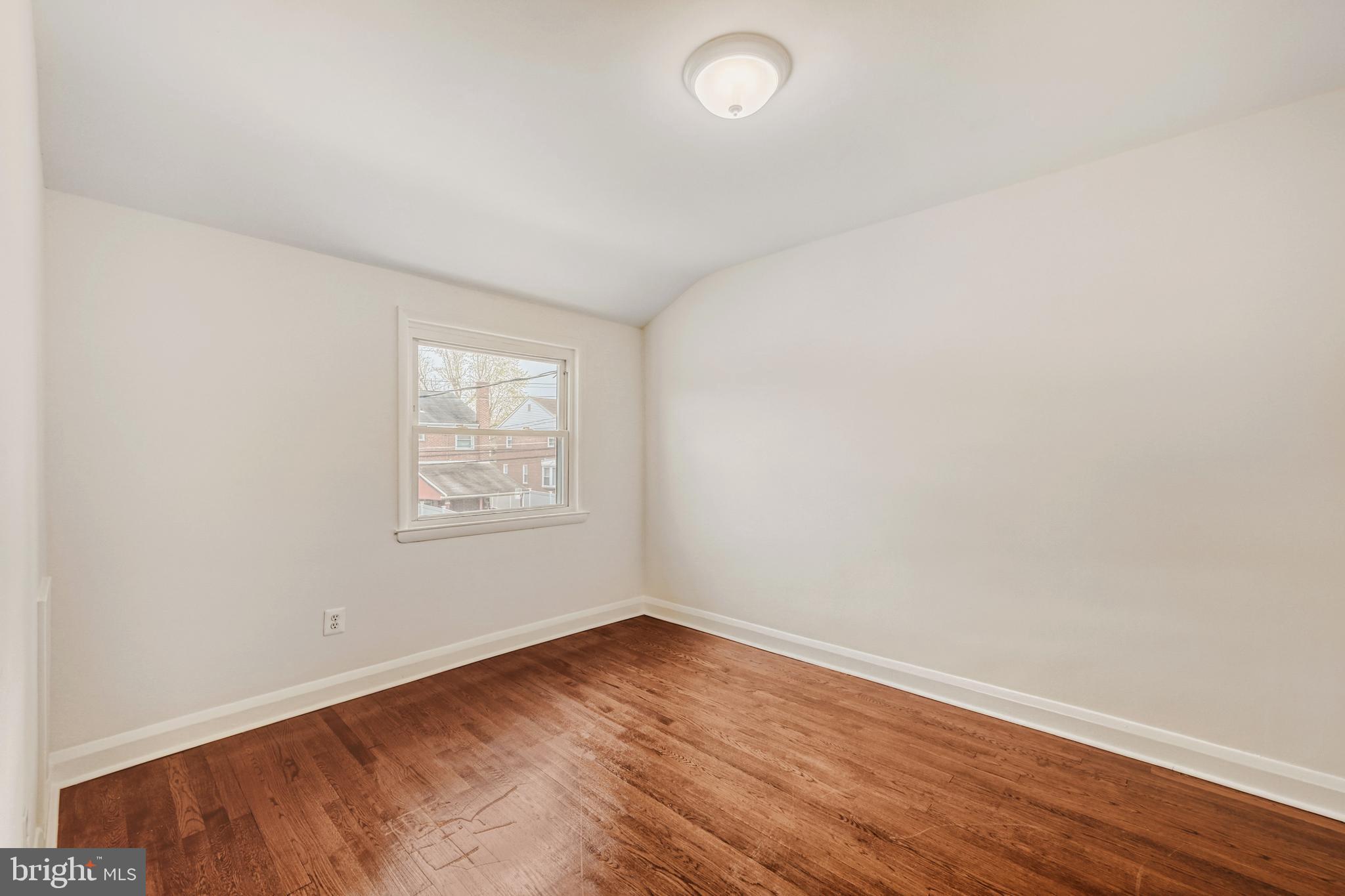 MIDDLESEX - Residential