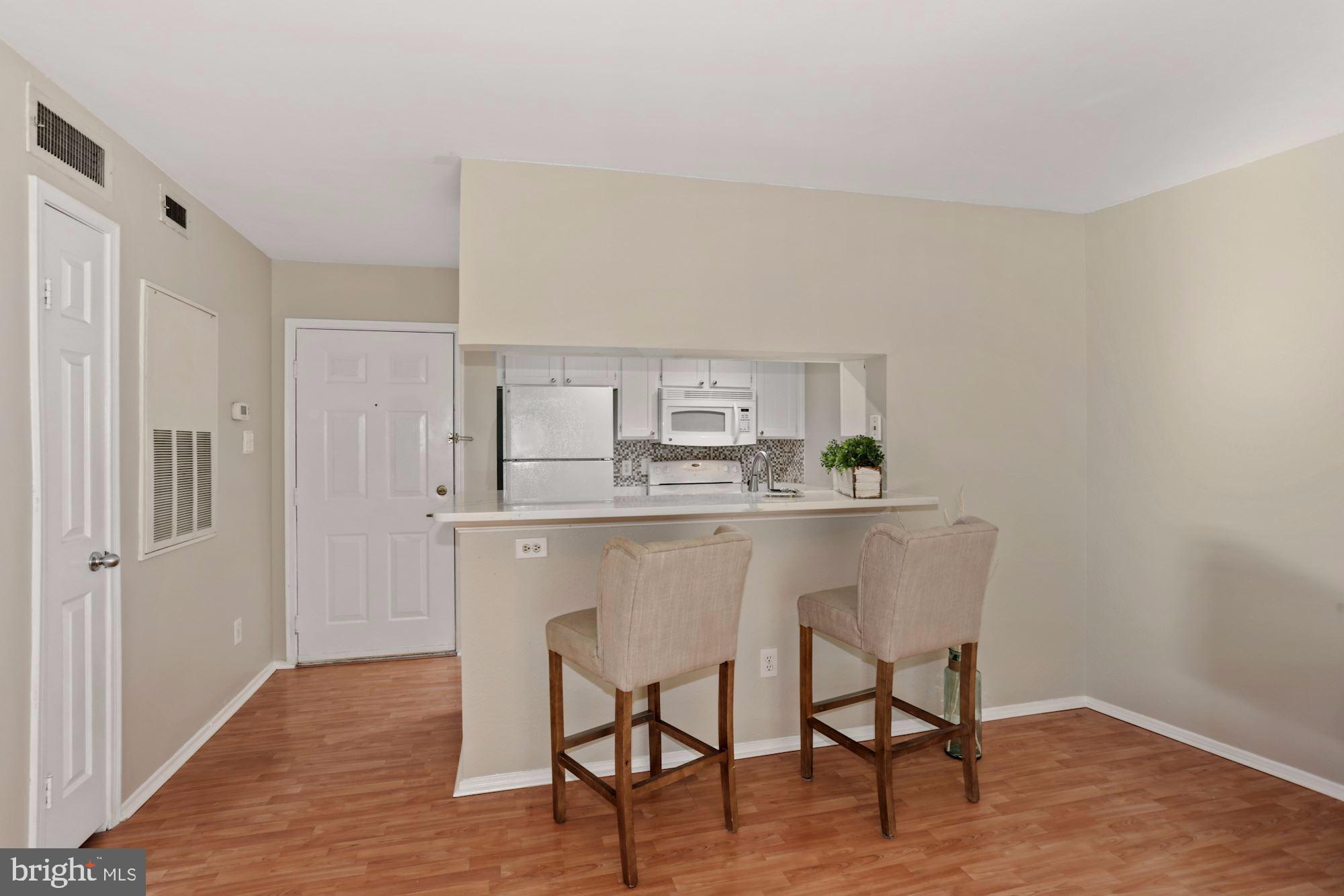 POINTE AT PARK CENTER - Residential