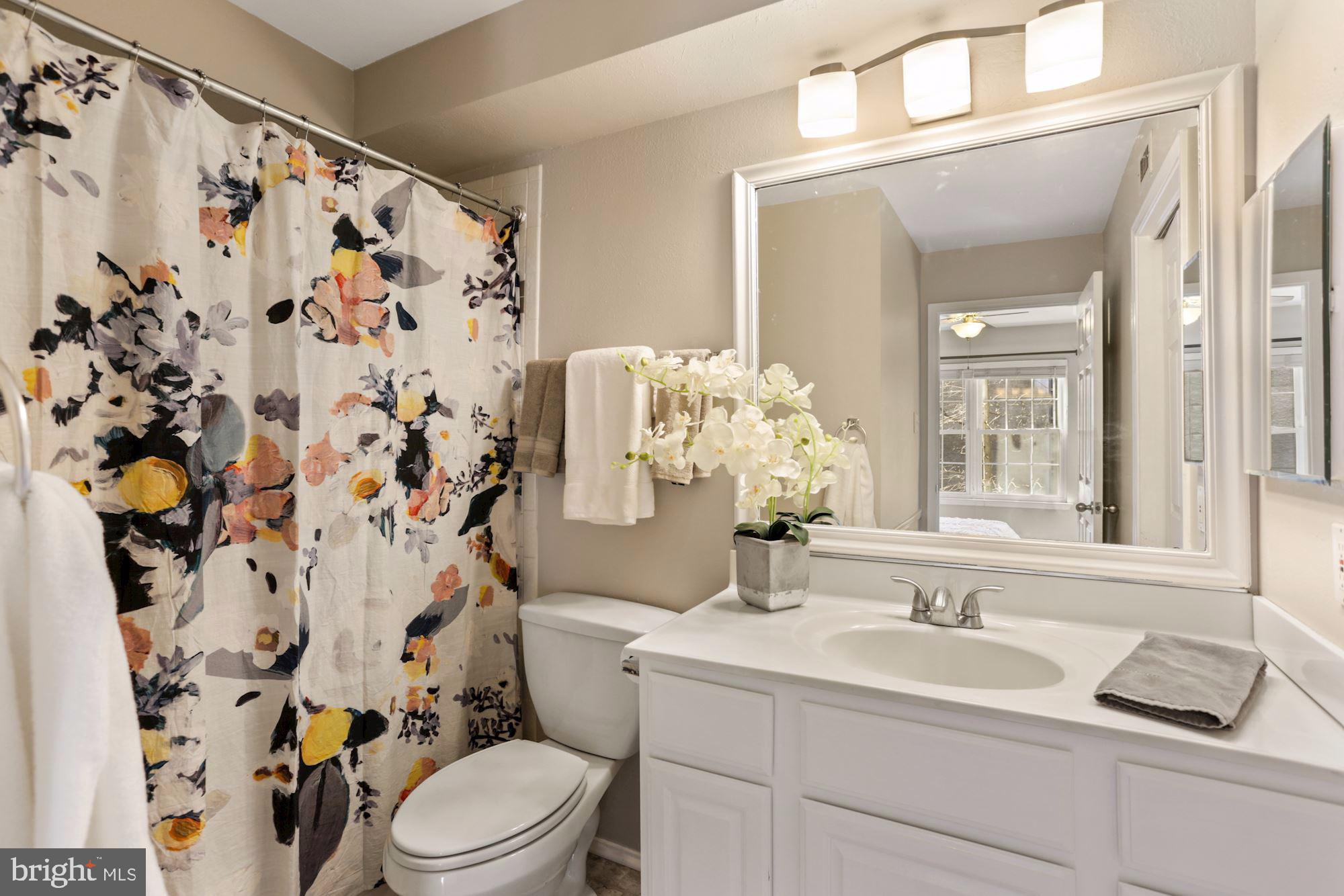 POINTE AT PARK CENTER - Residential