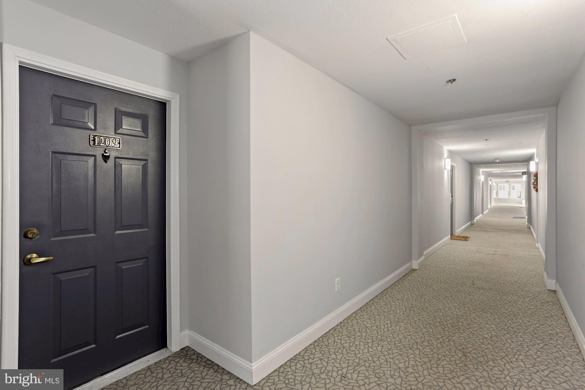 POINTE AT PARK CENTER - Residential