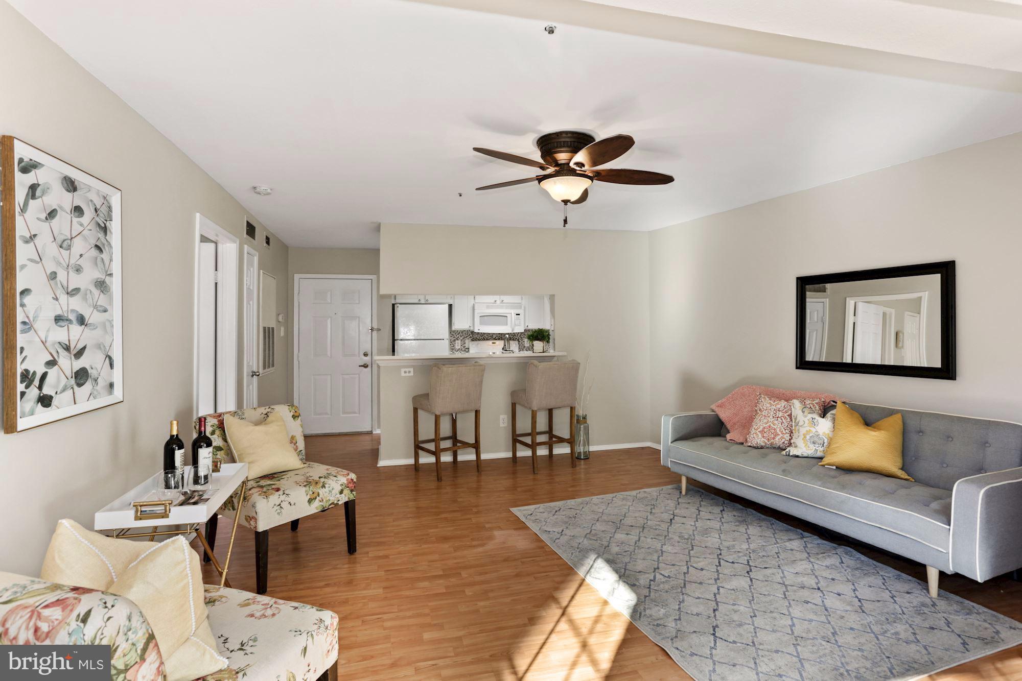 POINTE AT PARK CENTER - Residential