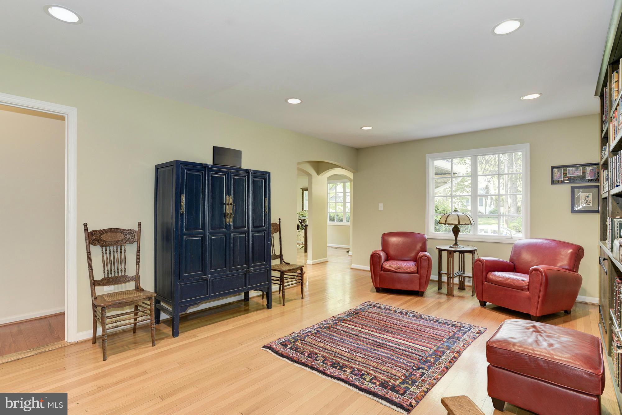 CHEVY CHASE - Residential