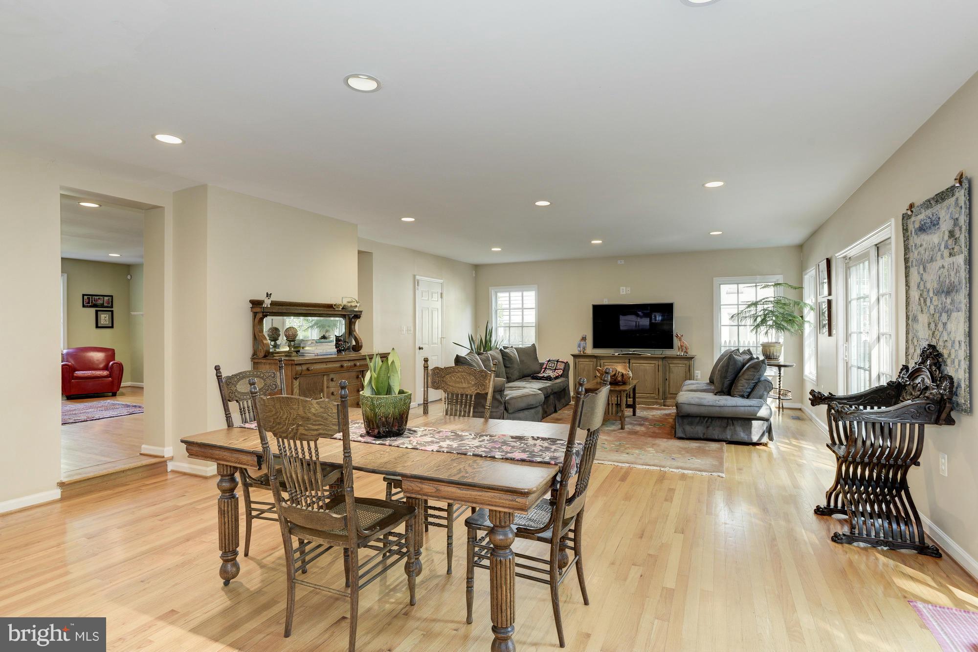 CHEVY CHASE - Residential